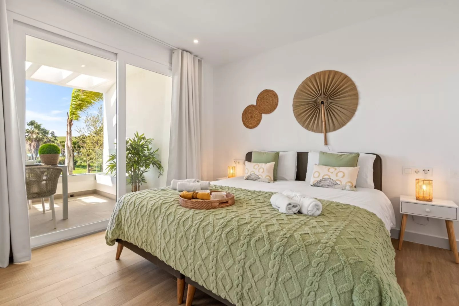 Stylish 2-Bed Apartment - ALCAZABA LAGOON (2115) - Slaapkamer