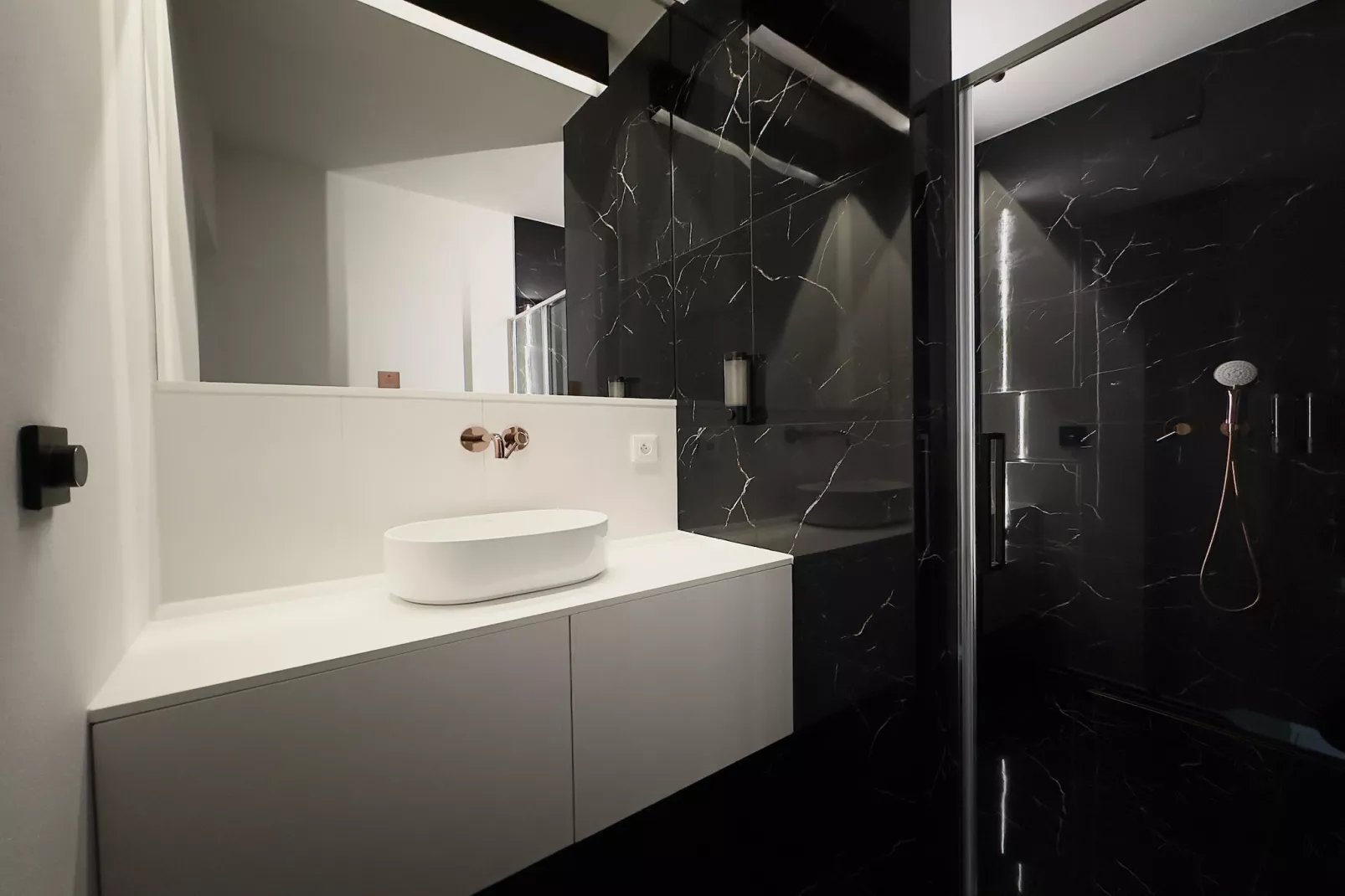 The EastHouse - Badkamer