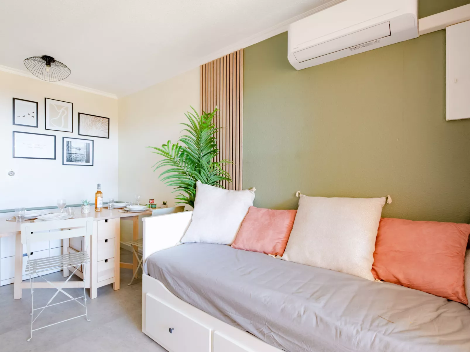 L'Esquinade (G3 033) - Binnen