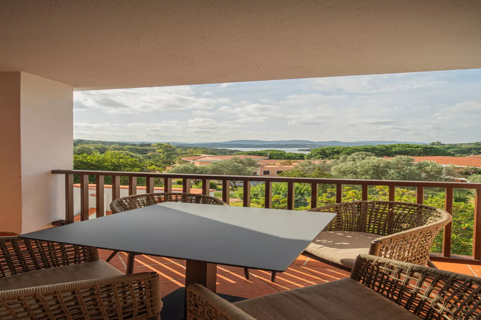 Felix Residence Hotel Costa Serena - Bilo Comfort - Terrasbalkon