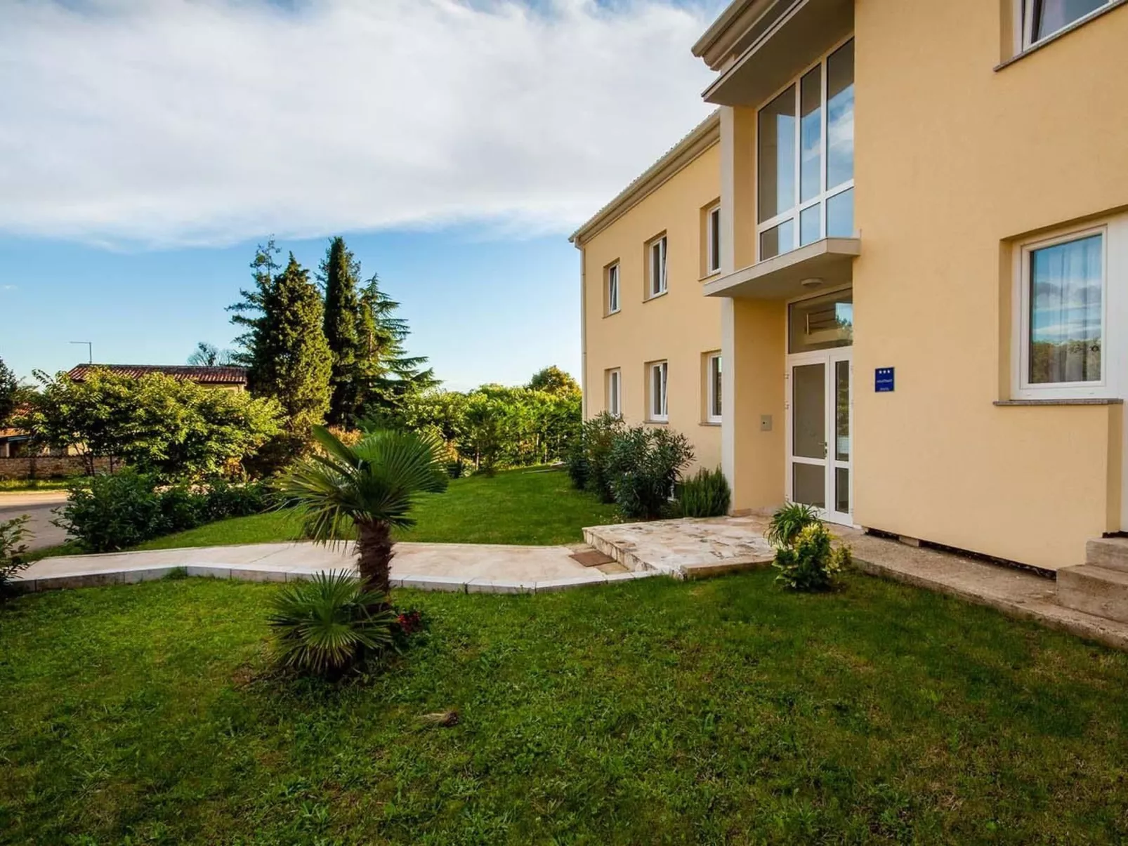 Wohnung in Monterol mit Garten und Terrasse - Image-tags.info