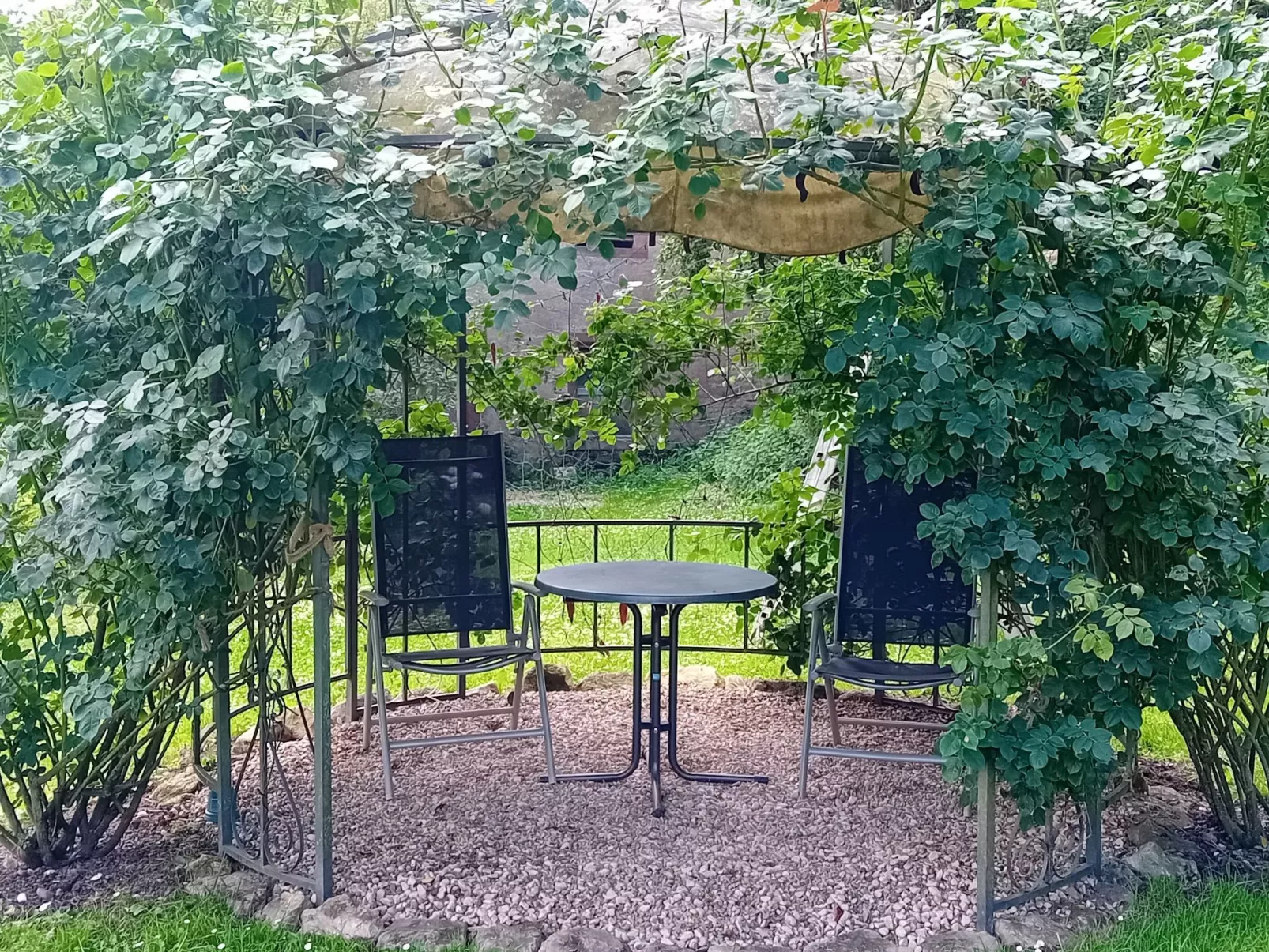 Tolle Wohnung in Klüsserath mit Großem Garten - Buiten