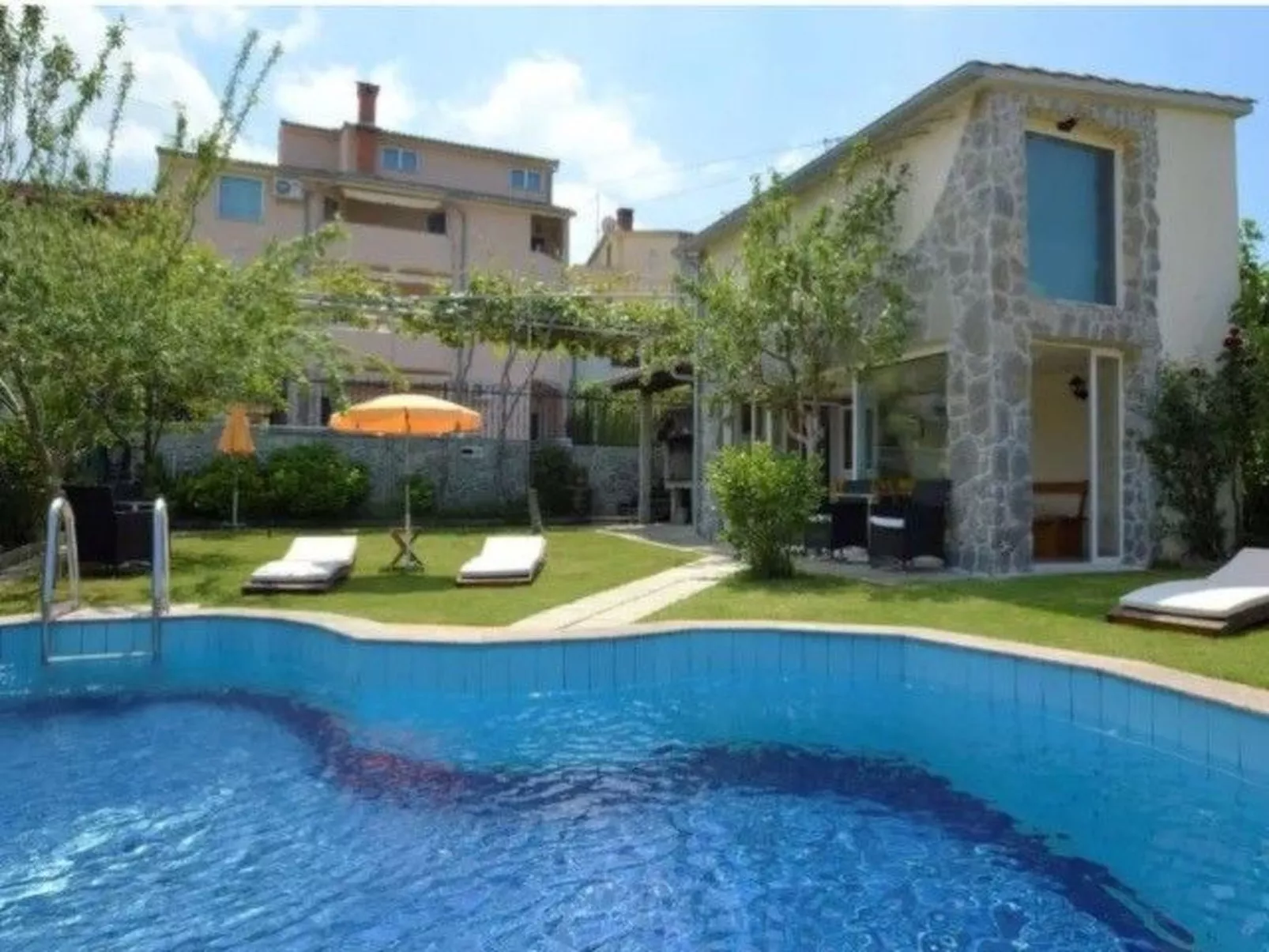 Ein Apartment im Ferienhaus Zweirosen - Image-tags.info