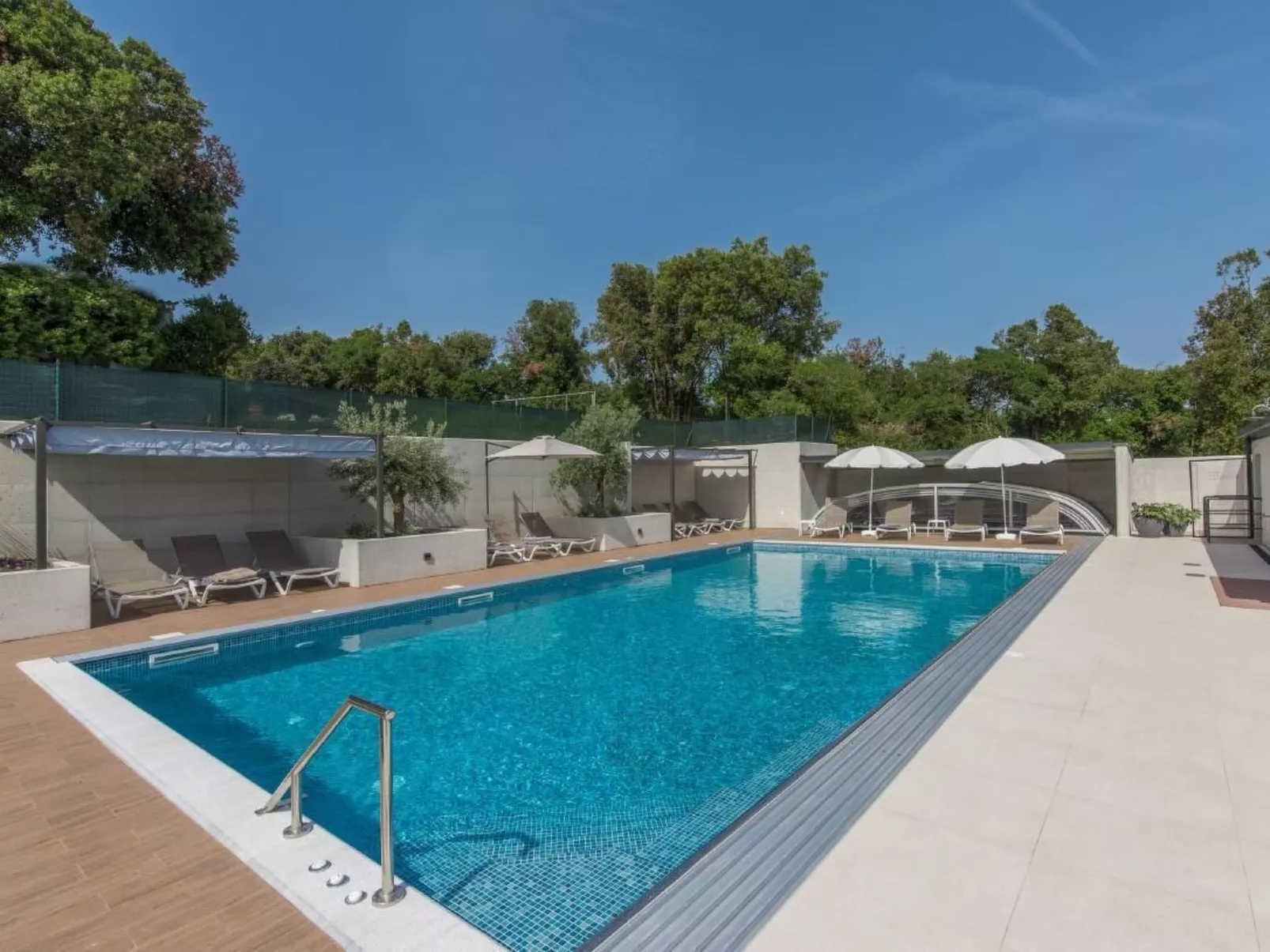 In Pjescana Uvala mit Garten, Grill - Image-tags.info