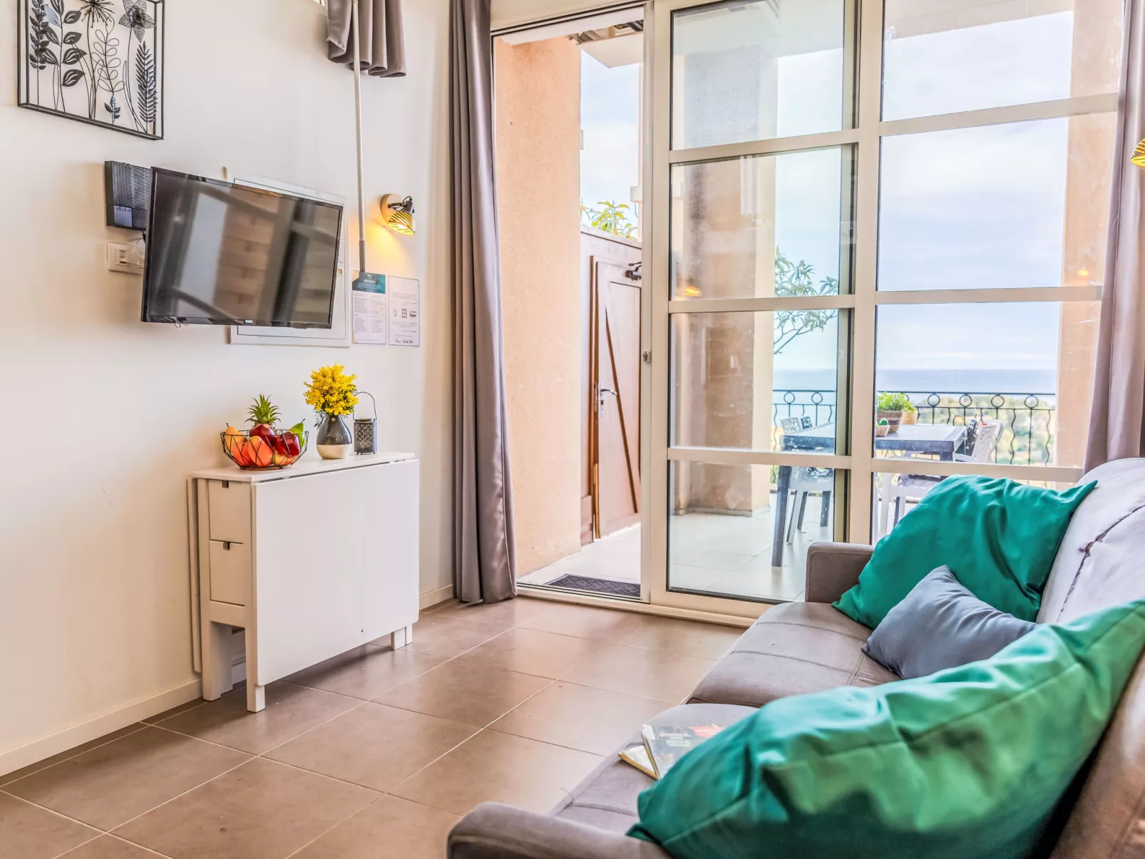 J6 174 L'Esquinade - Binnen