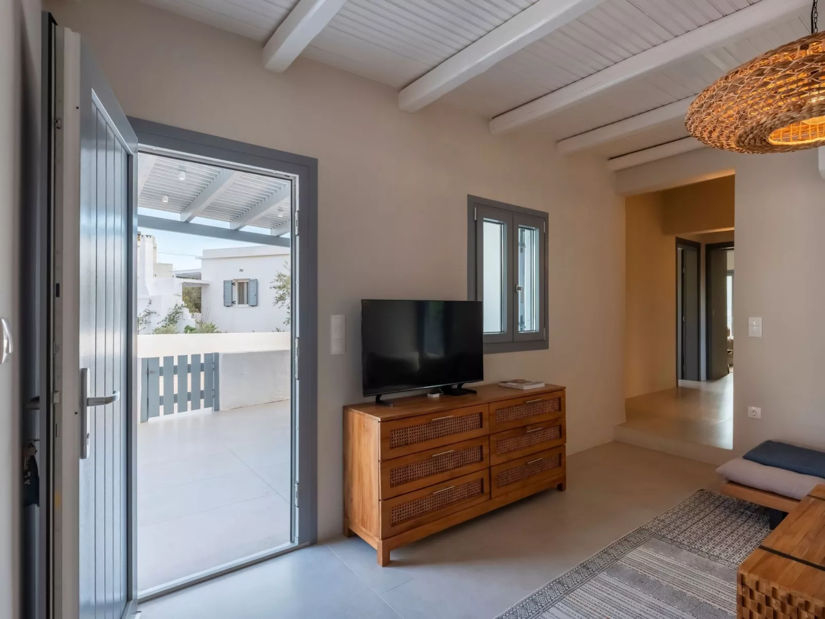 Sunset Gypsy stilvolles modernes Dorfhaus mit Whirlpool - Binnen