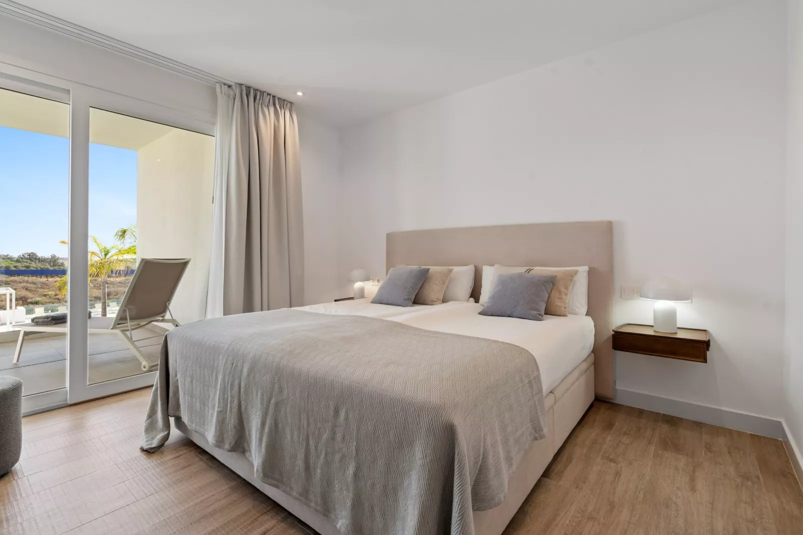 Spacious 2-bed & Solarium ALCAZABA LAGOON (2017) - Slaapkamer