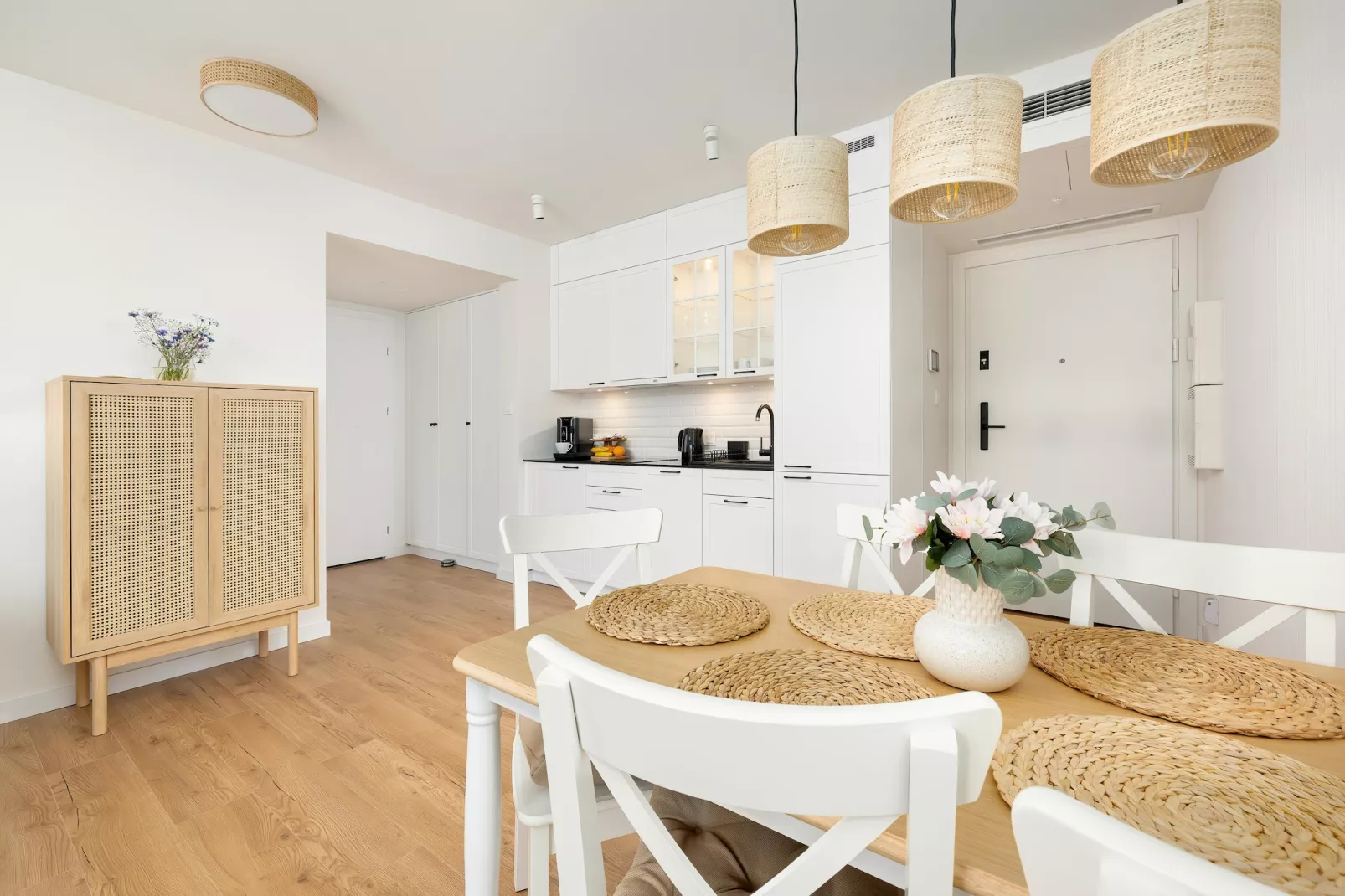 Apartament PINEA Grunwaldzka 82A-713 - Eetkamer