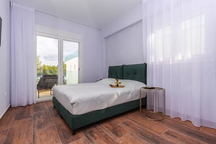 Acrotel Porto Brava Luxury Villas Ormos Panagias 4 bedroom villa 2 - 8 pax - Slaapkamer