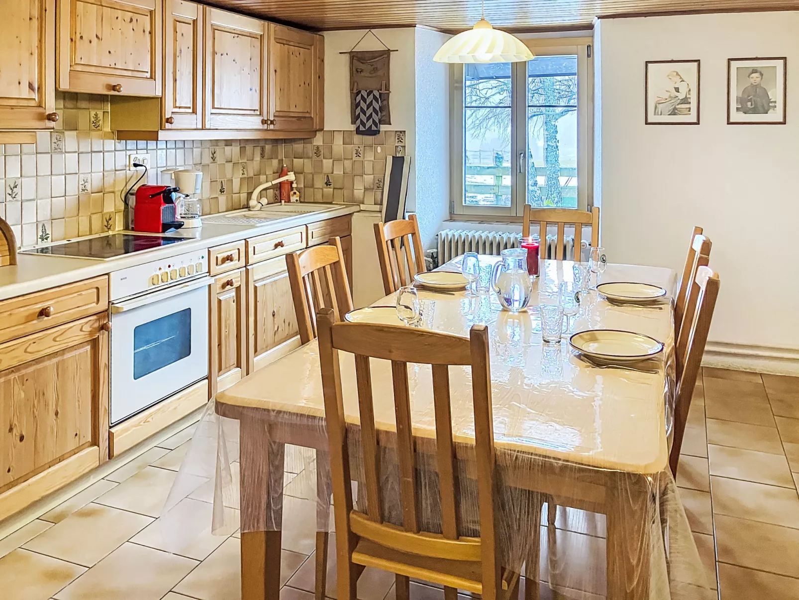 Les Grangettes - Binnen