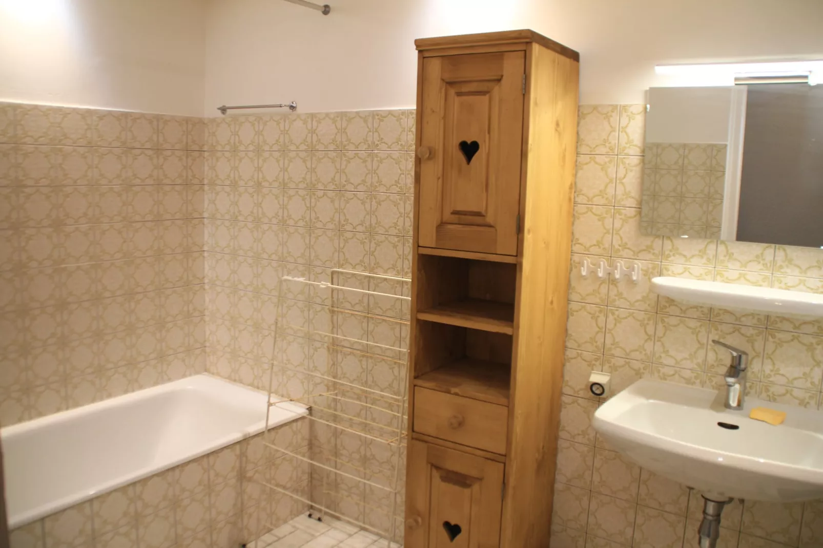 Tavaillons TV31 SWIMMING POOL & CENTER 4 Pers - Badkamer