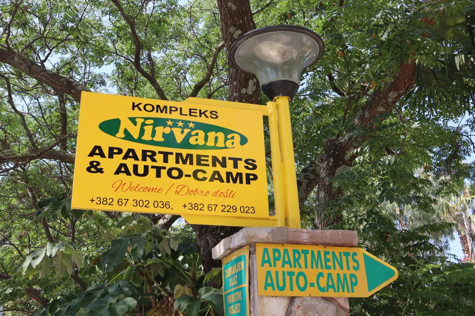 Six-bed room 2 - Buitenlucht