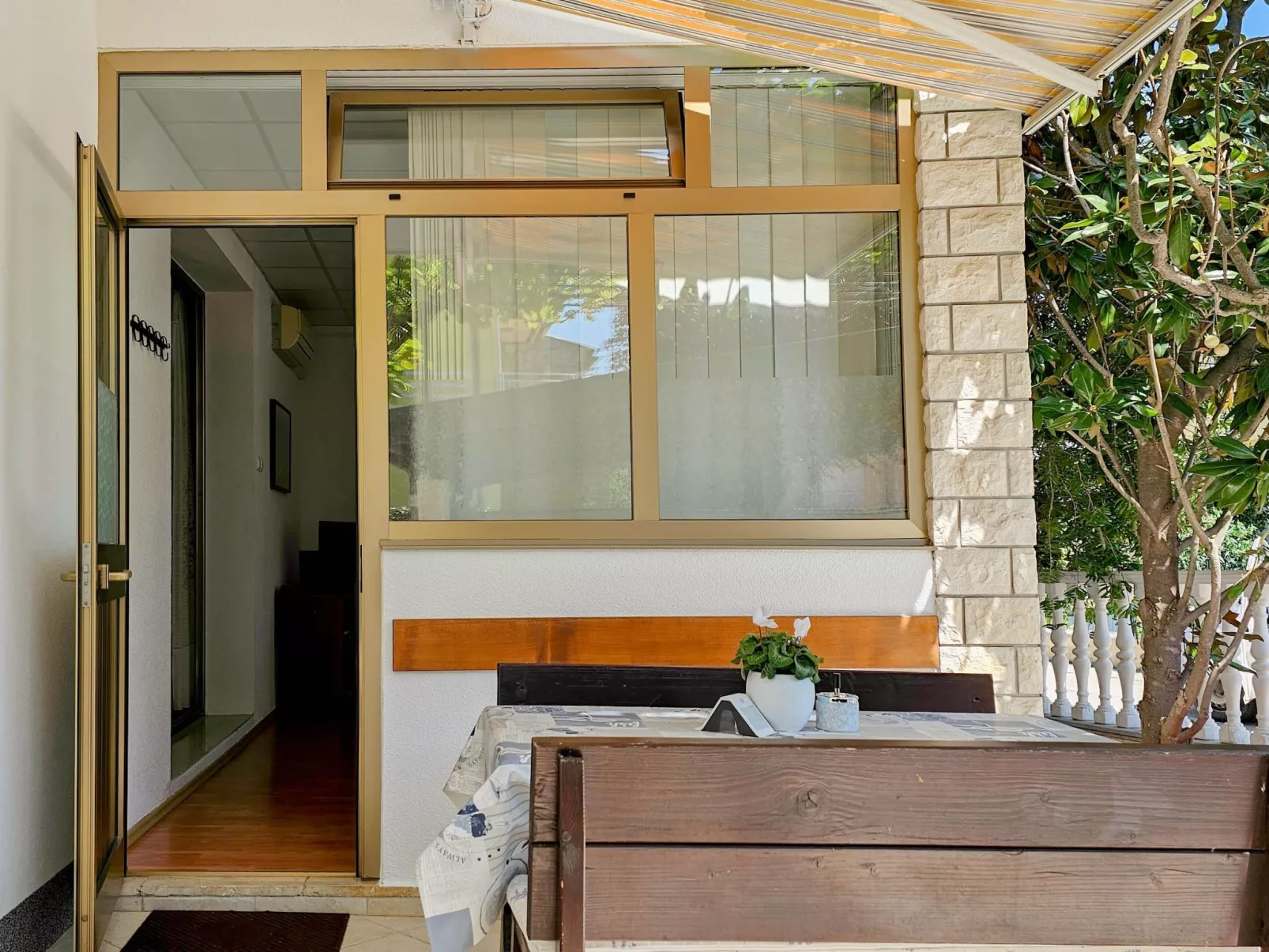 Wohnung "Beco" direkt am Strand - Buiten