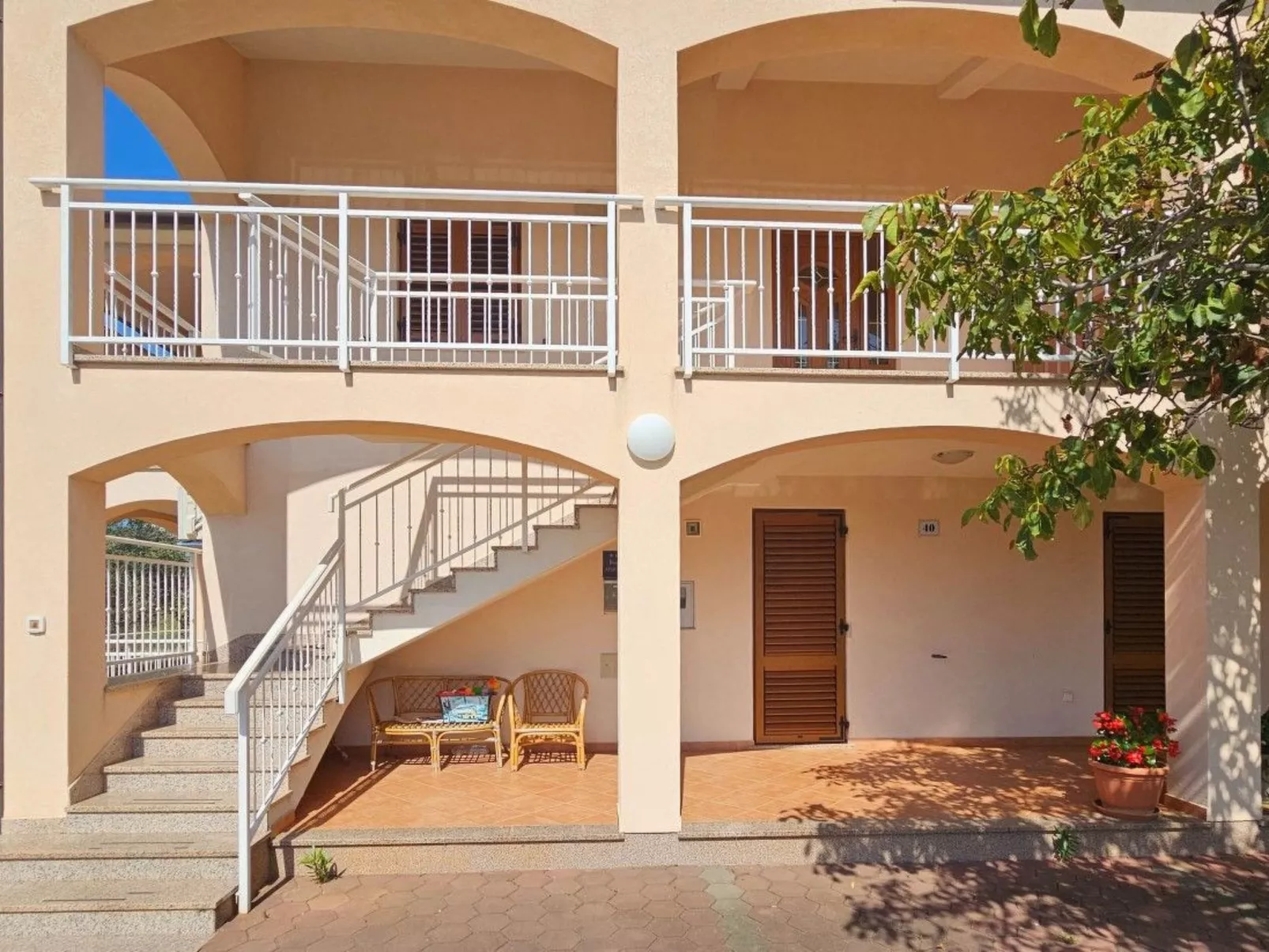 "Viola" mit Terrasse - Buiten