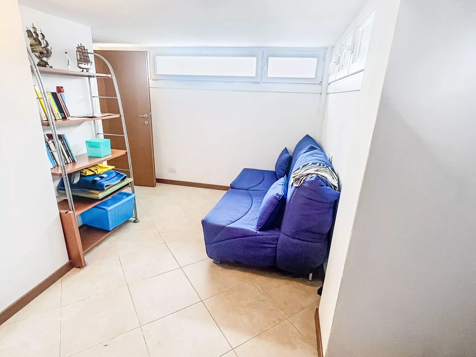 Sona's Lake Home - Binnen