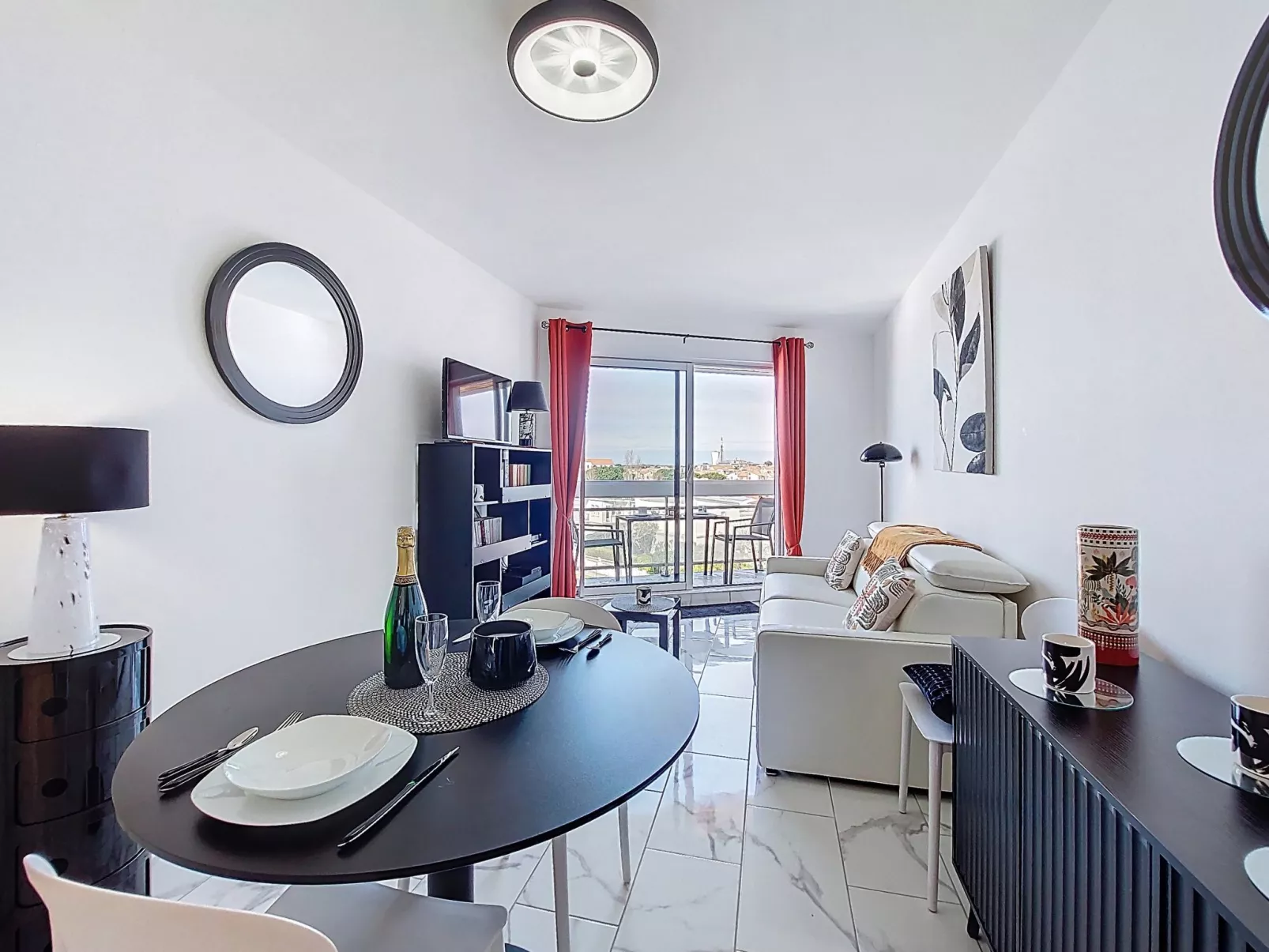 La Frégate - Binnen