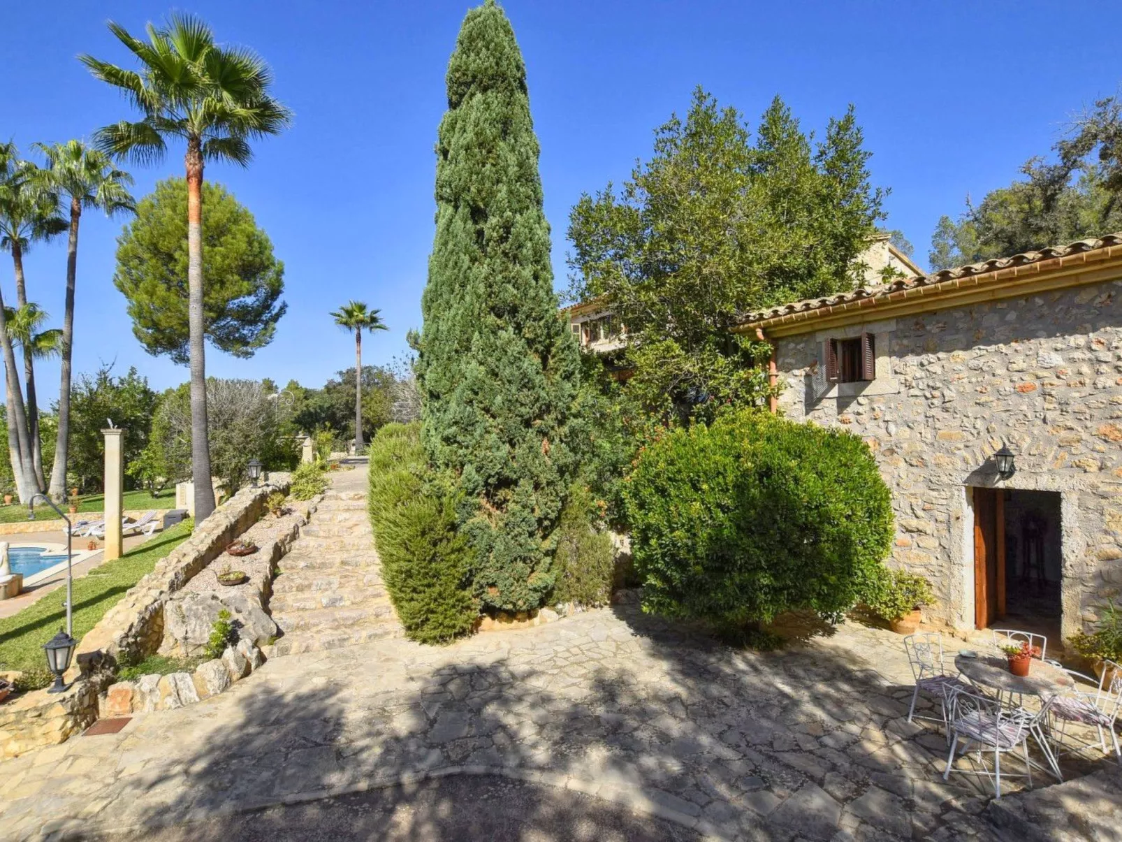 Rustikale Villa in der schönen mallorquinischen - Buiten