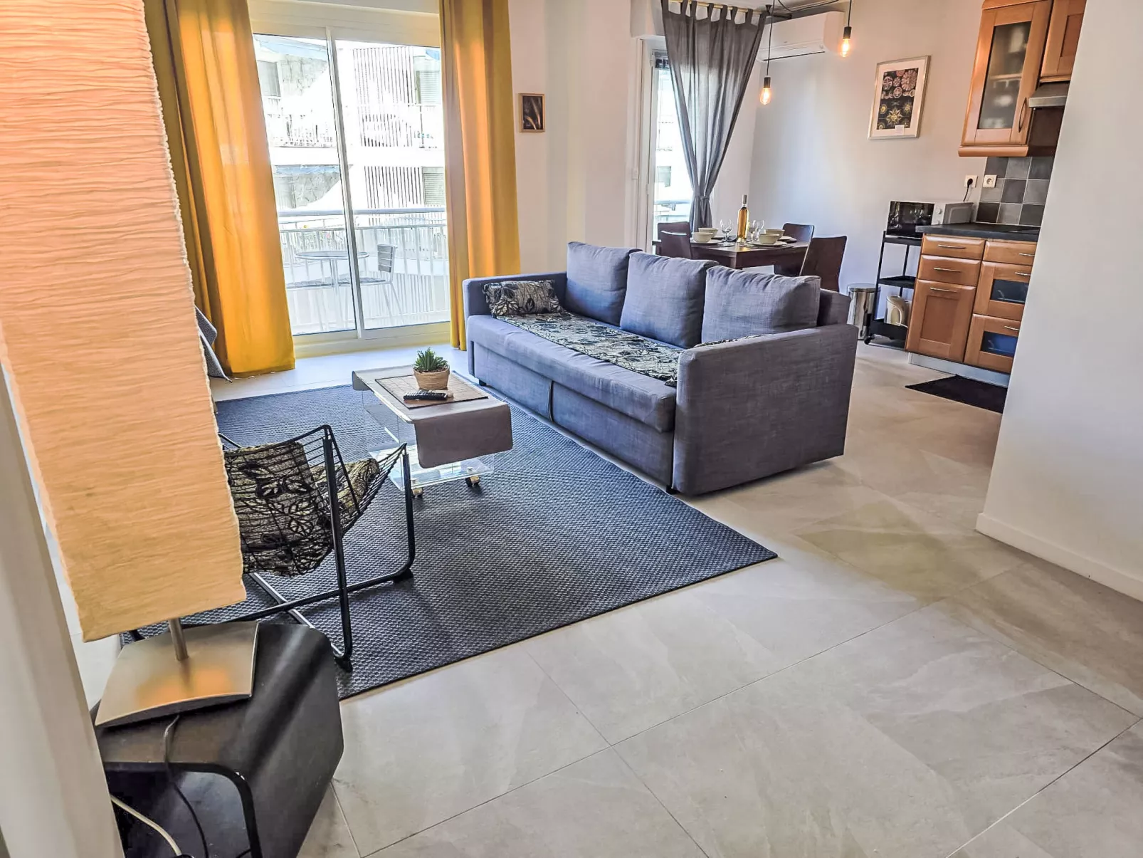 Reine Astrid - Binnen