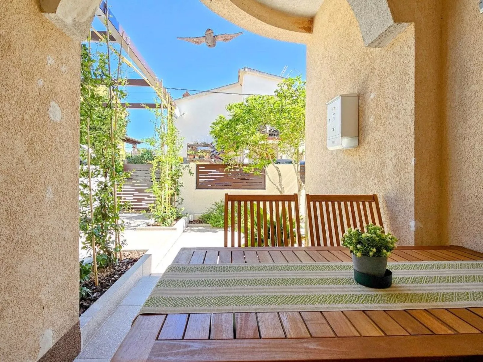 Wohnung "Maja" mit Terrasse - Buiten