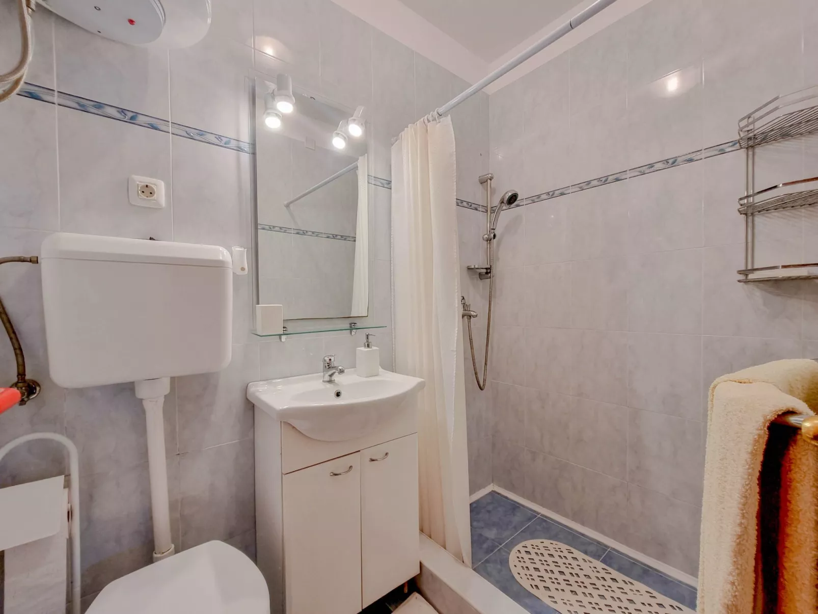 Nerina für 4 Personen - Binnen