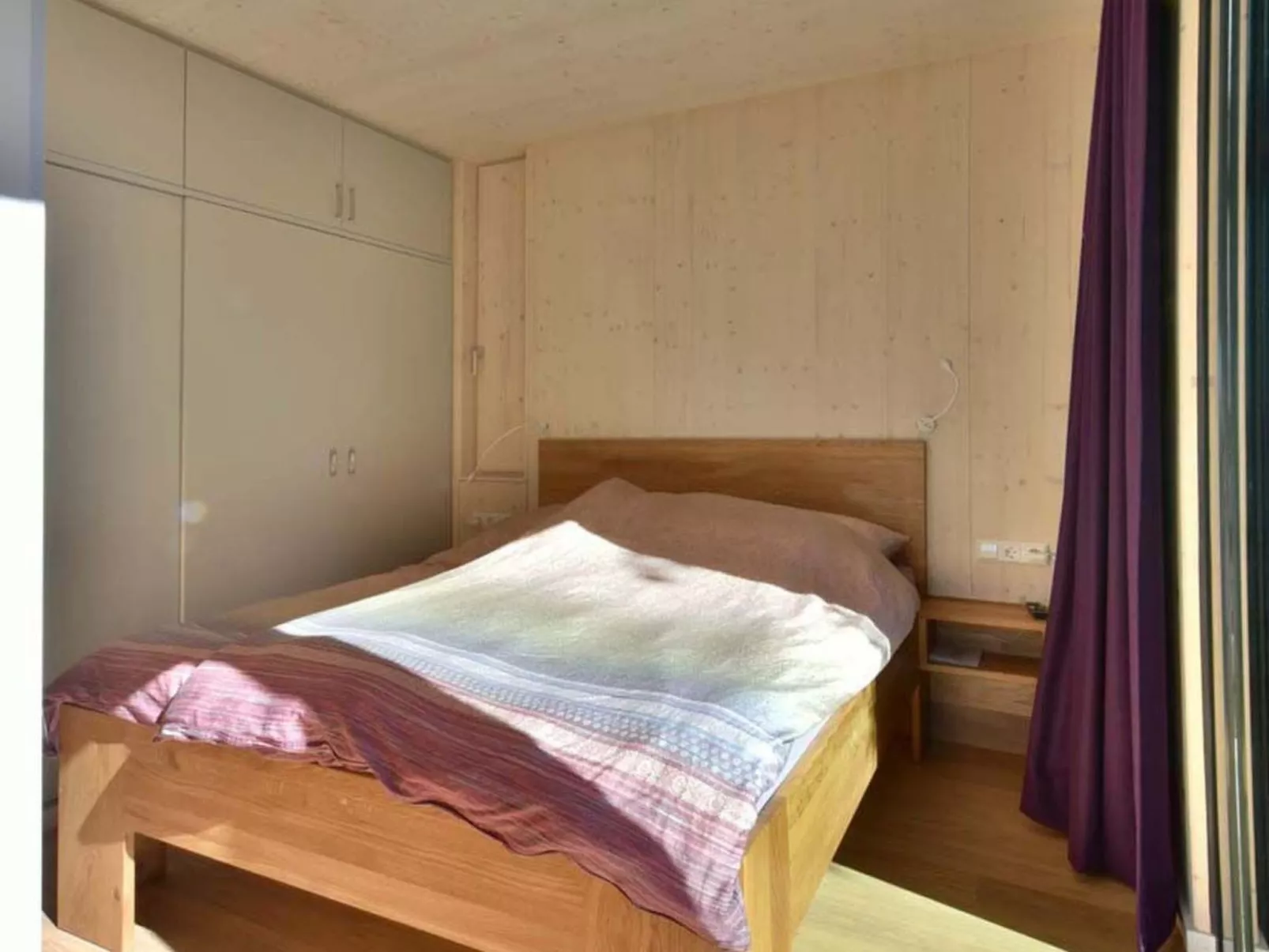 Tinyhaus Adam - Binnen