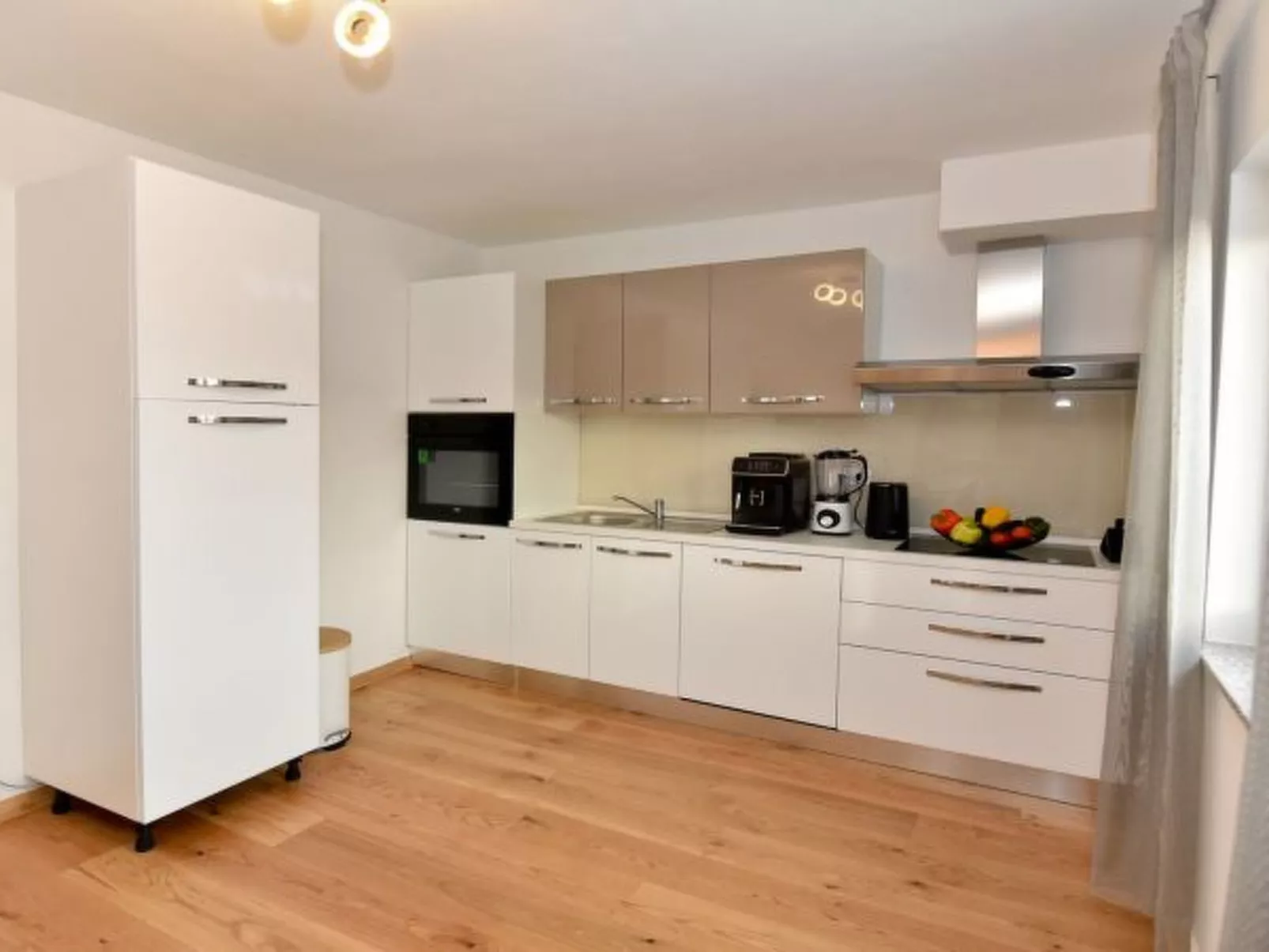 Villa Pinia with pool, Zadar - Image-tags.info