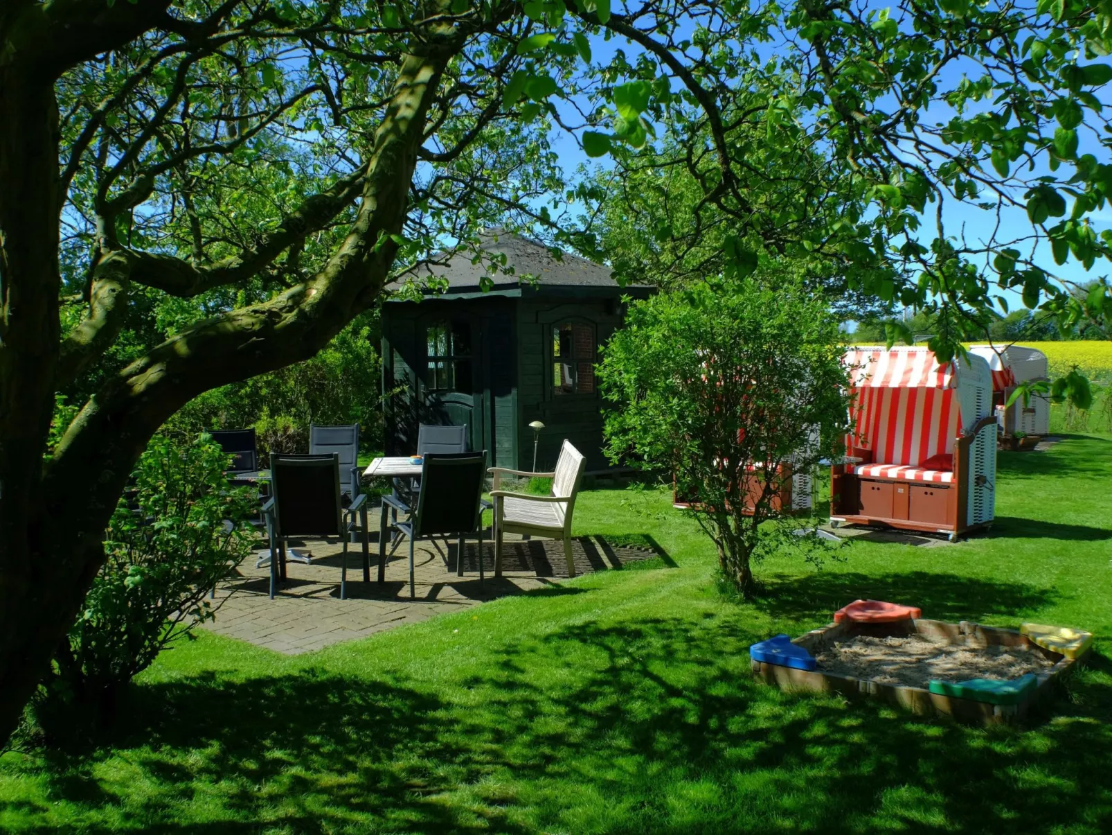 Gästezimmer mit Terrasse - Binnen