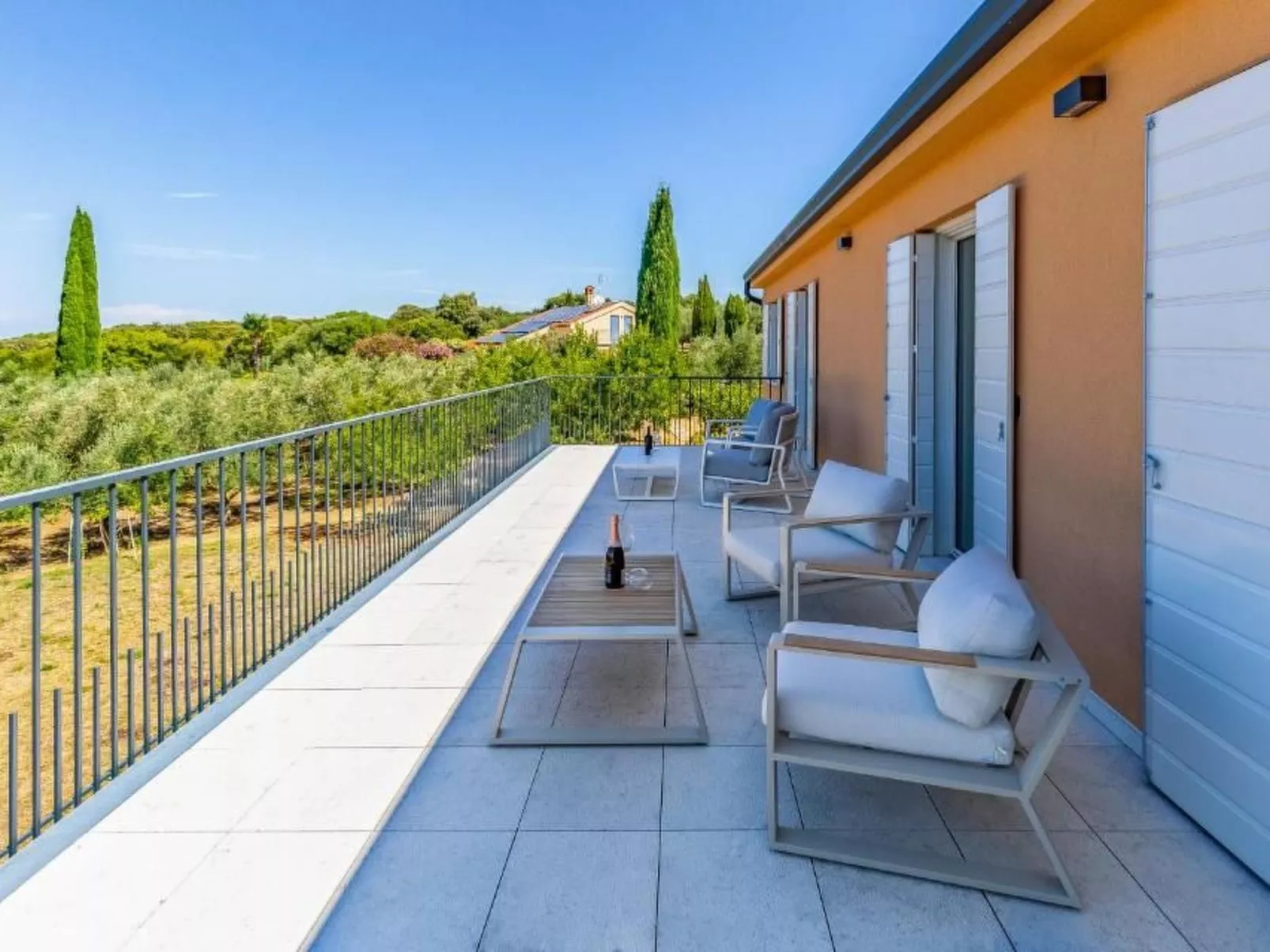 Zimmer "Olivengarten" mit Meerblick - Binnen