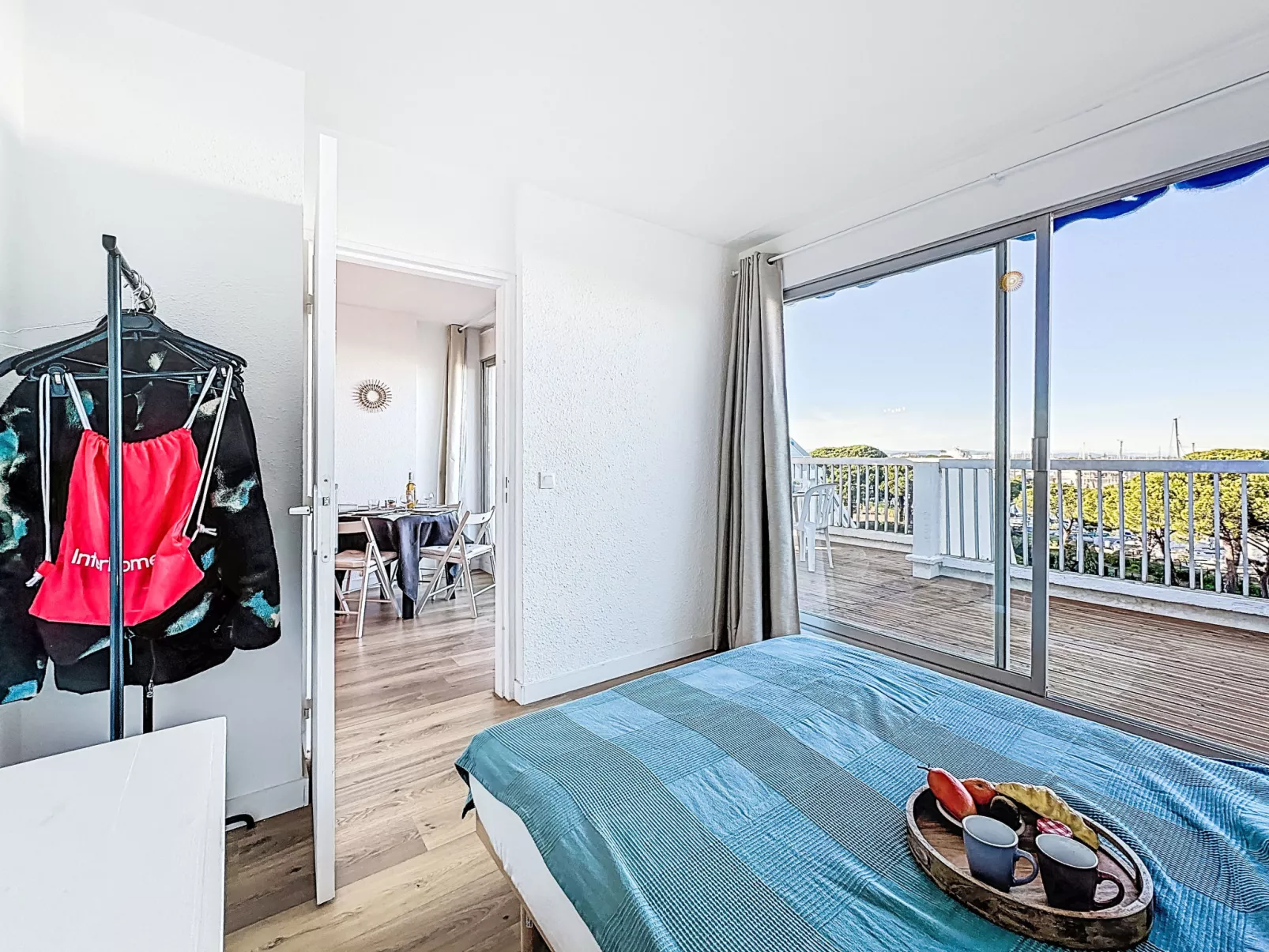 La Croisière - Binnen