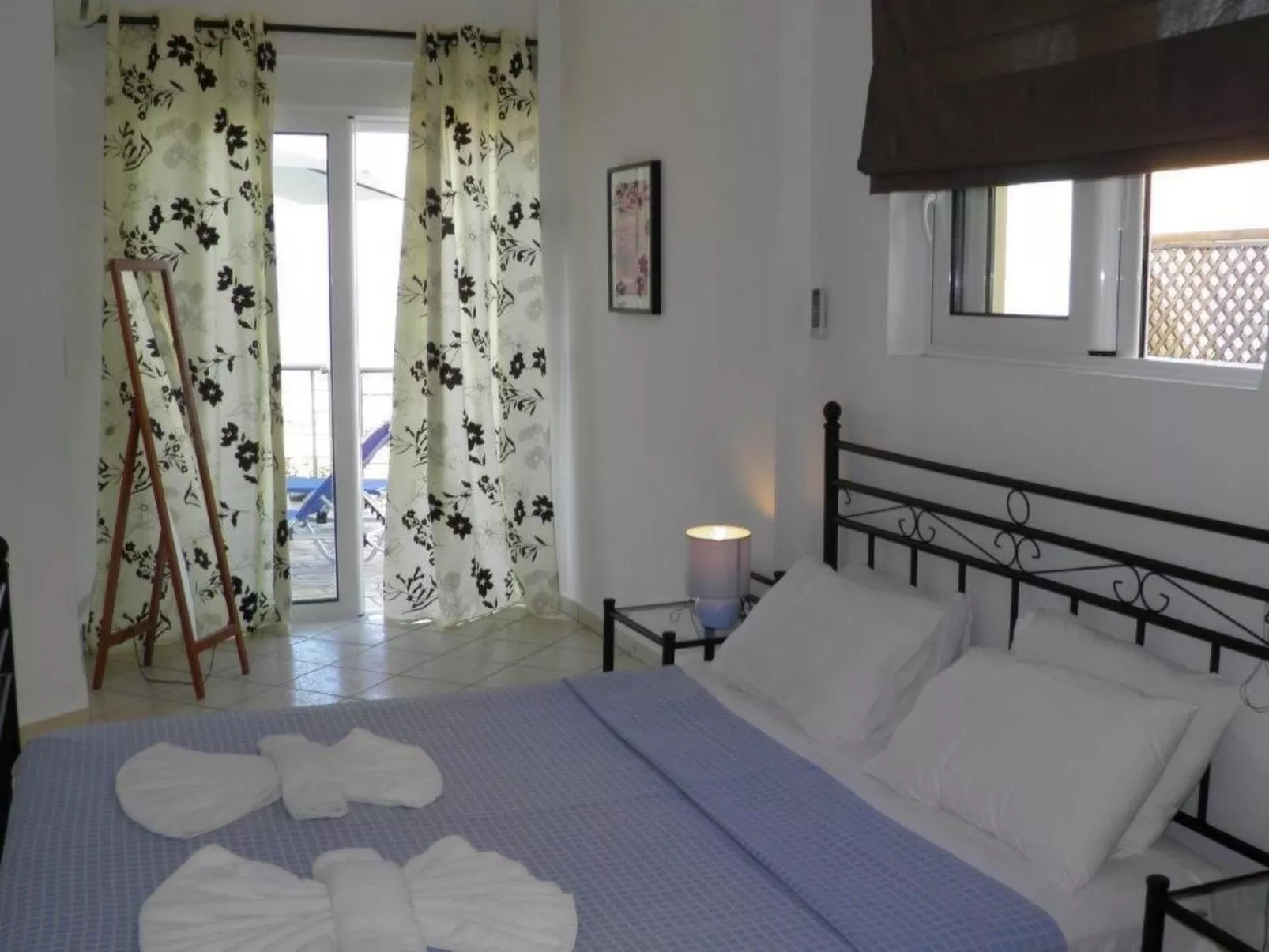 Sehr geräumiges Apartment mit eigenem Pool und Whirlpool - Binnen