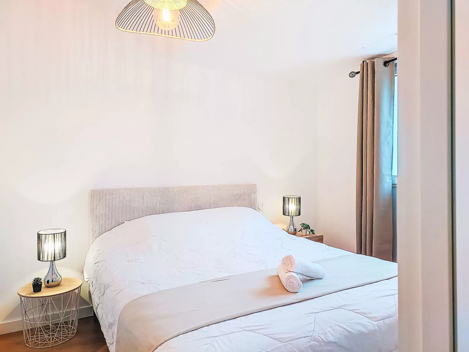 Les Cariatides 6 - Binnen