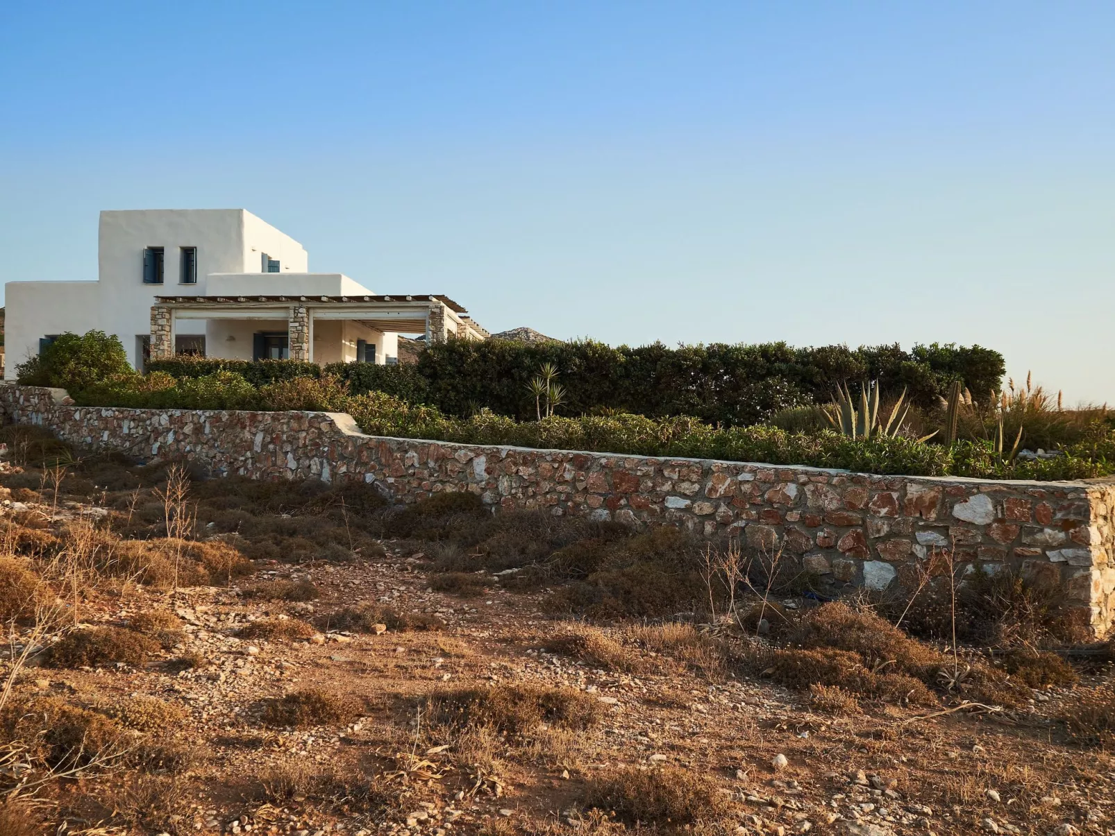 Große, komfortable Pool-Villa, Strand zu Fuß erreichbar - Buiten