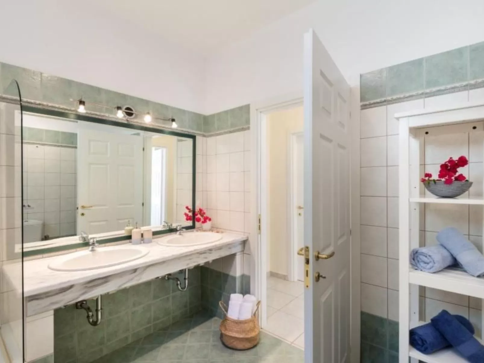 Kissakas Villas (3 gruppierte Villen) - Binnen