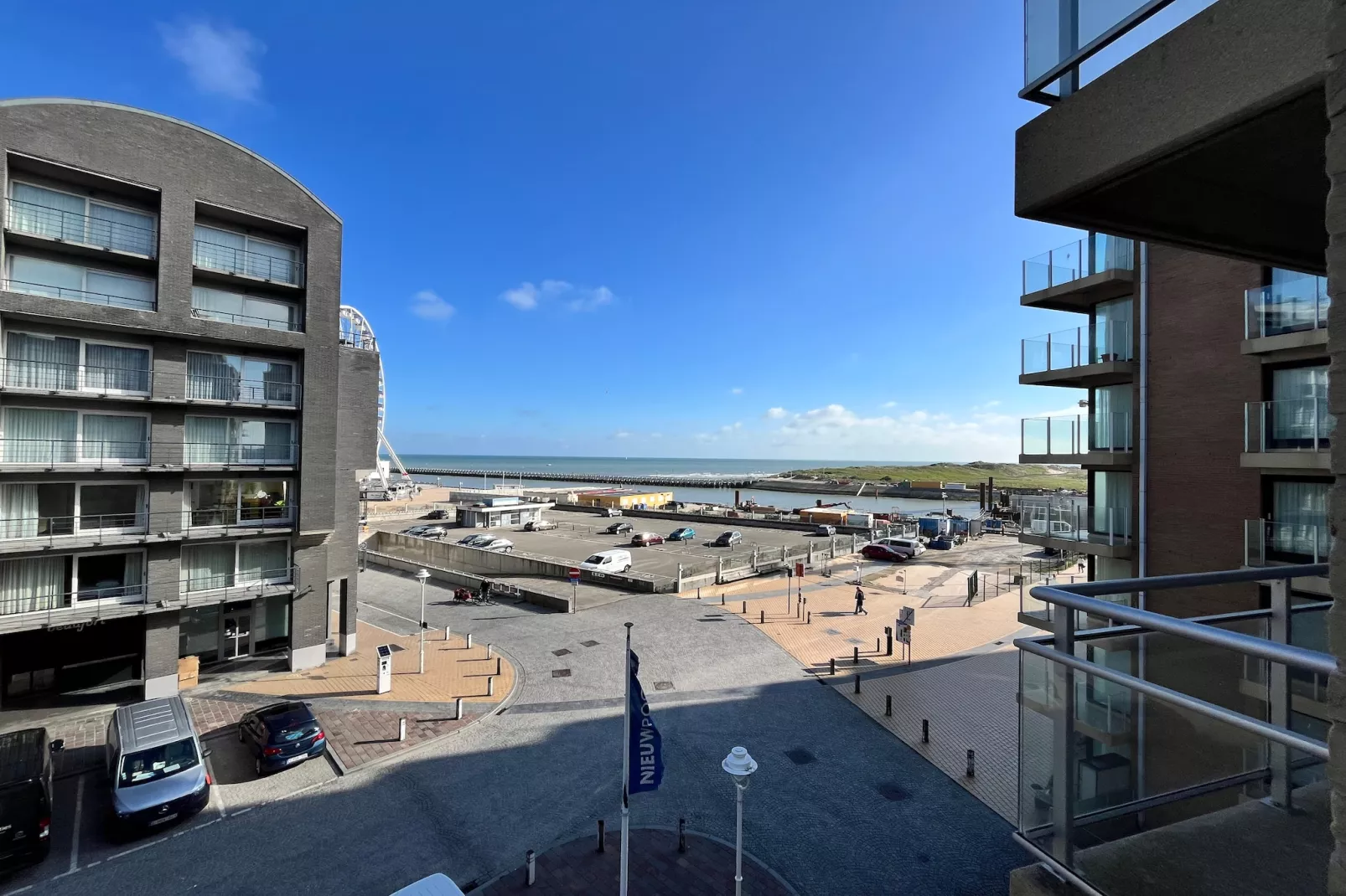 0303+GAR - Uitzicht zomer