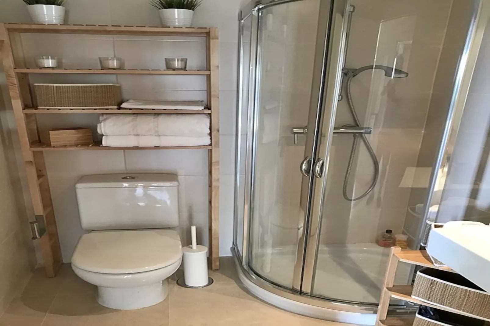 5 PAX Apartment  - Alcazaba Lagoon (401) - Badkamer