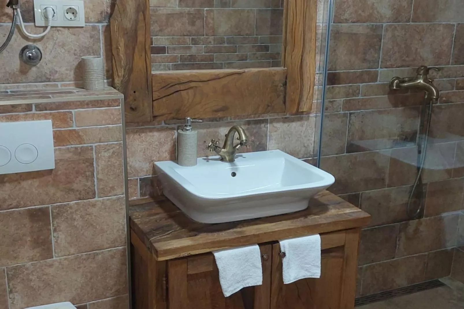 Villa Nicoletta - Badkamer