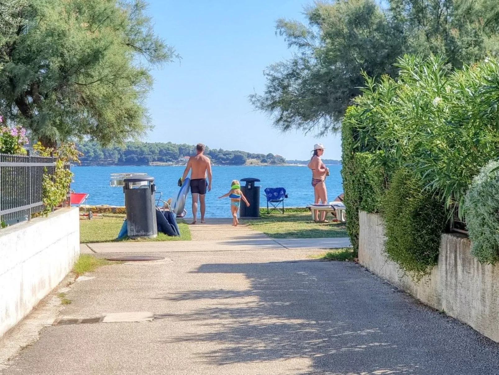 Wohnung "Pintar 1" mit Blick auf das Wasser - Buiten