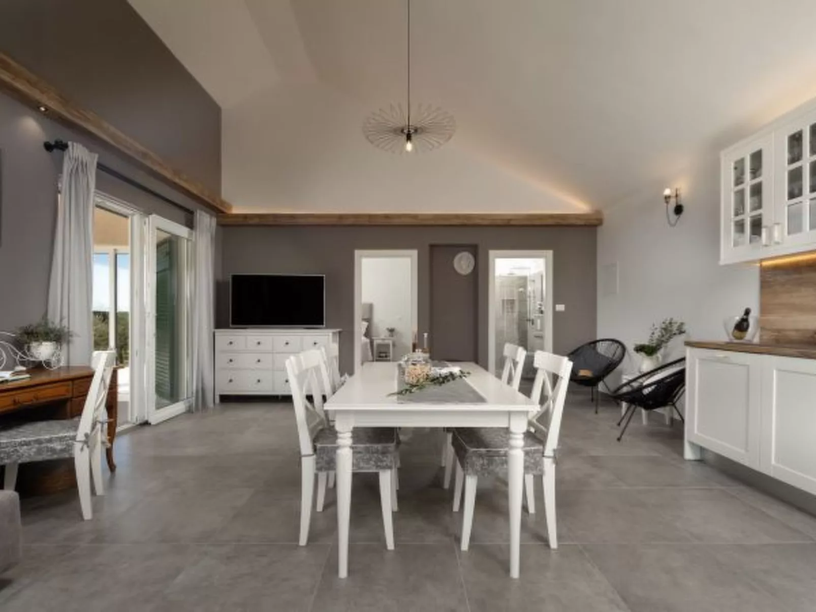 Villa Oliveto with pool - Image-tags.info