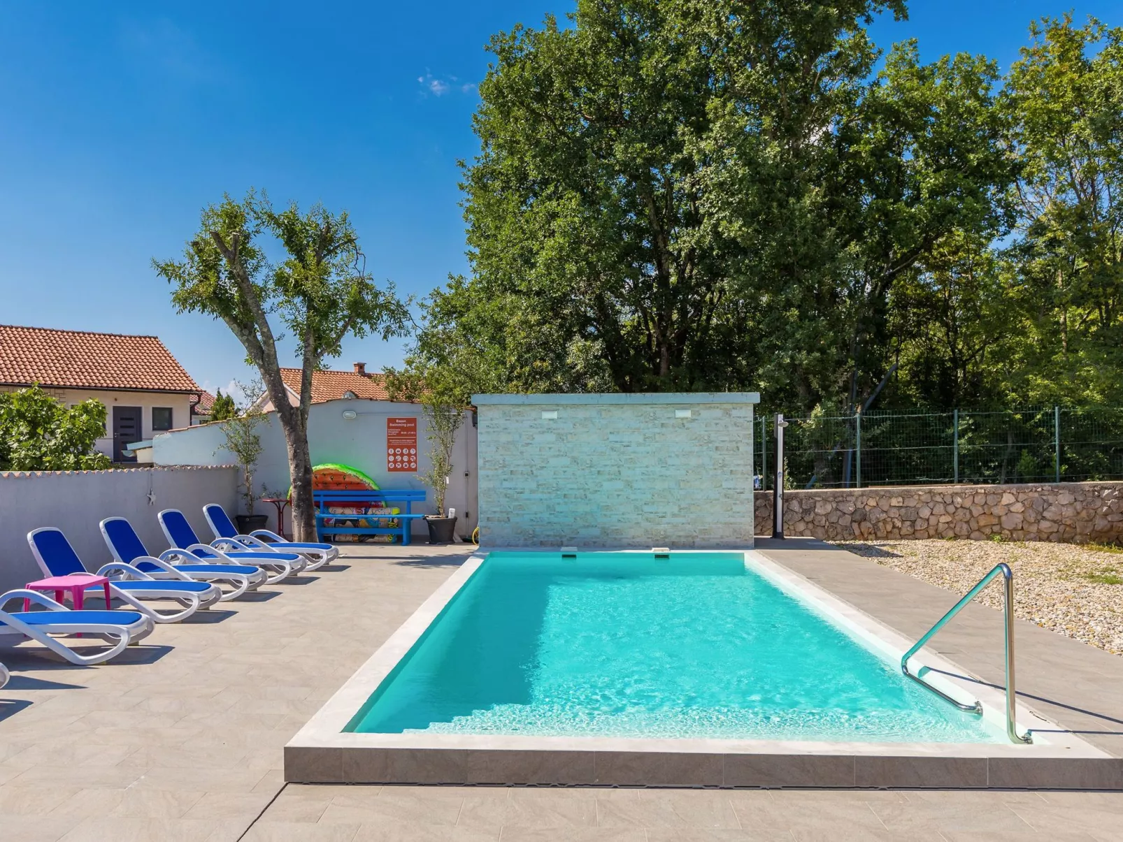 Suite(keine Küche) - Image-tags.info