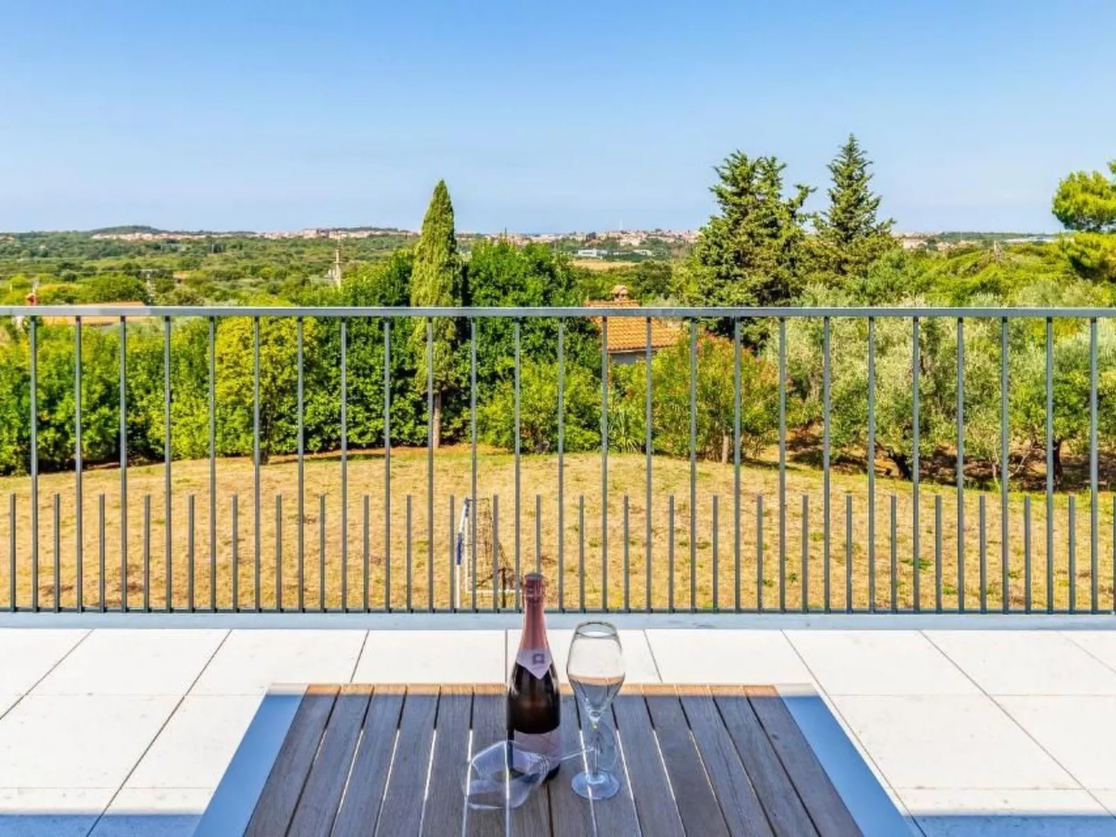 Zimmer "Olivengarten" mit Meerblick - Buiten