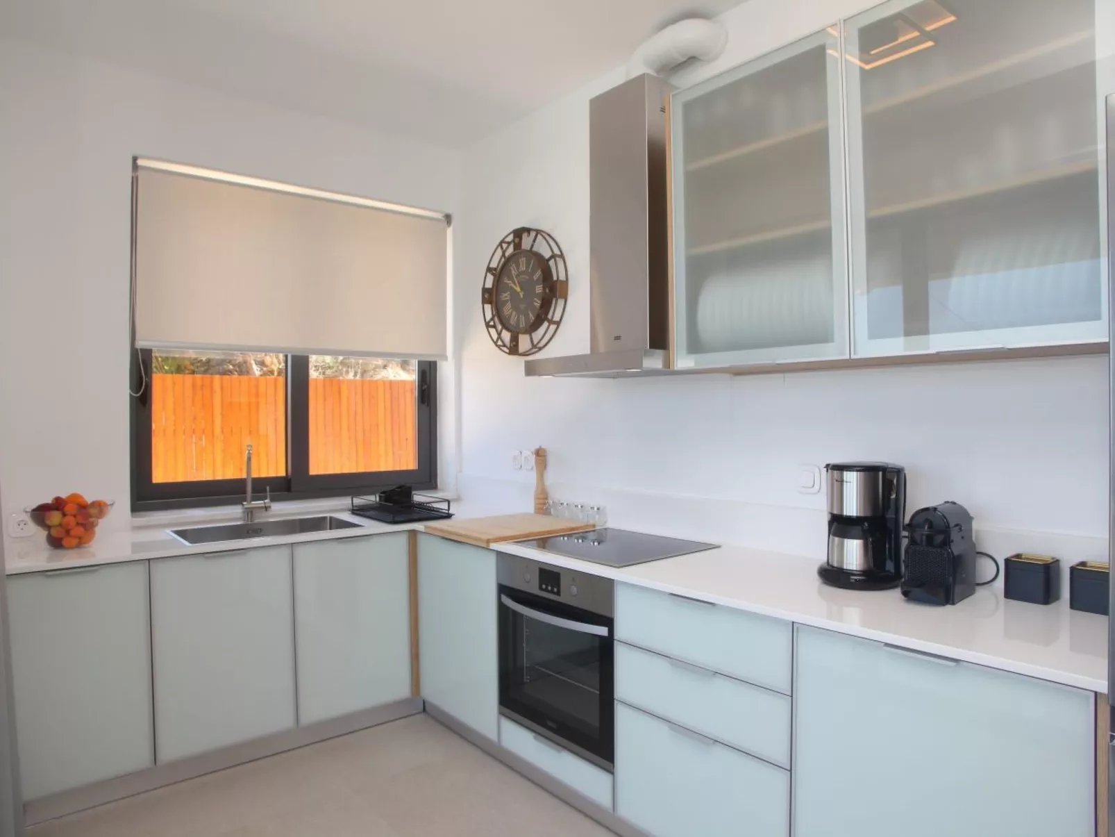 "Capro" mit Infinity-Pool - Buiten