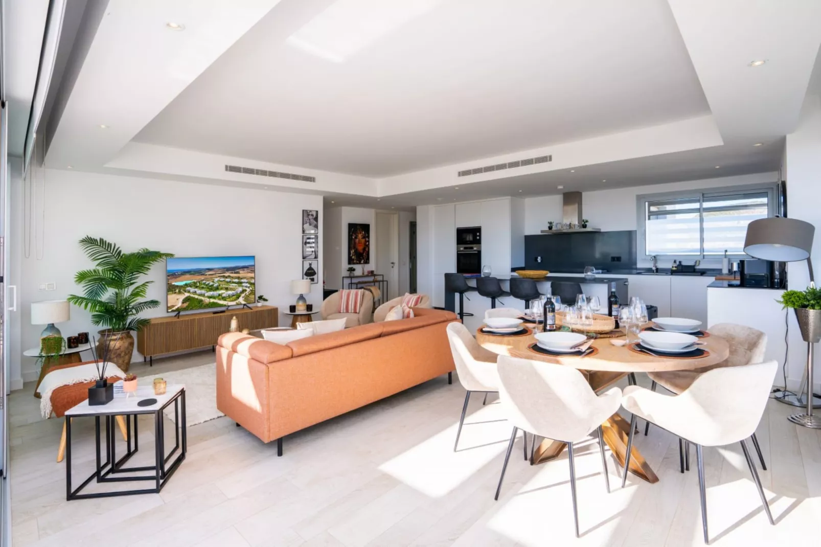 Stylish 3-Bed Apartment | Alcazaba Lagoon (1214) - Woonkamer