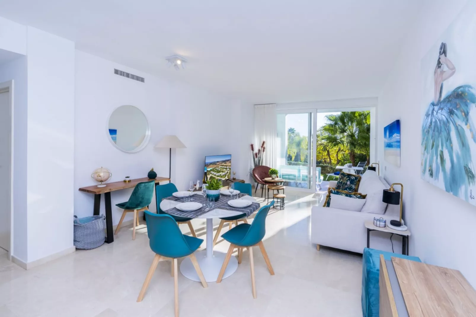 Stylish 2-Bed Apartment | Alcazaba Lagoon (303) - Woonkamer