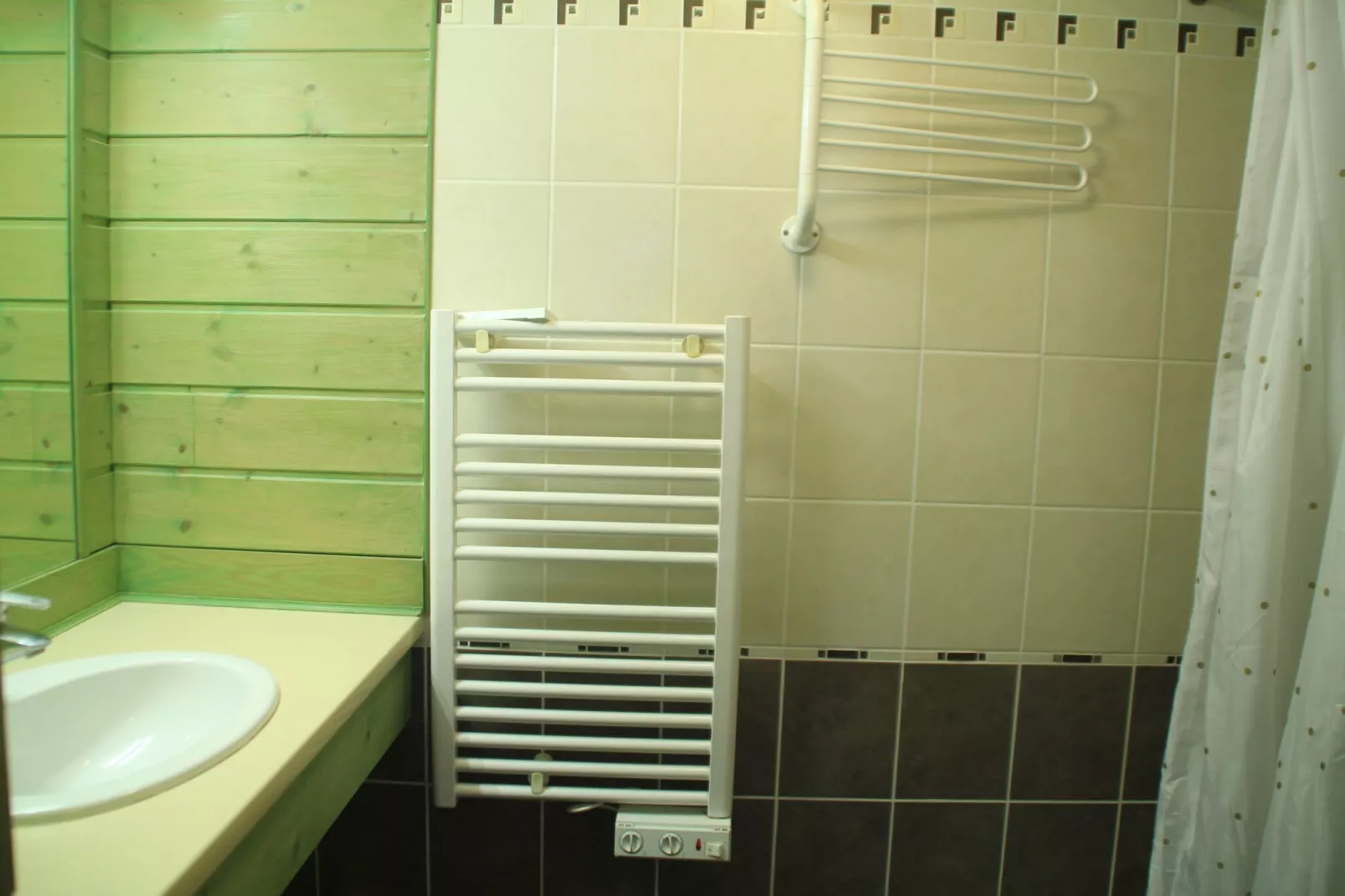 Chalet Chalune FDF NATURE & FARM 6 Pers. - Badkamer