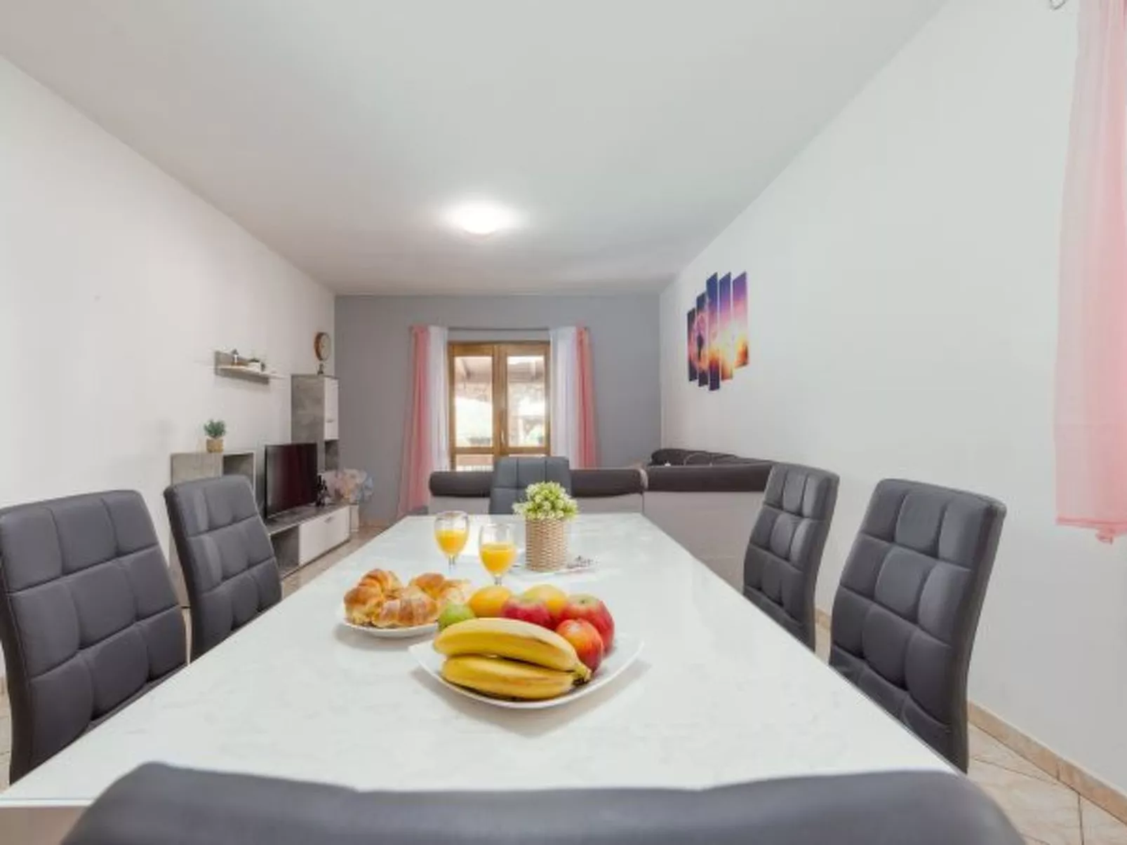 Holiday House Laetitia with pool - Image-tags.info