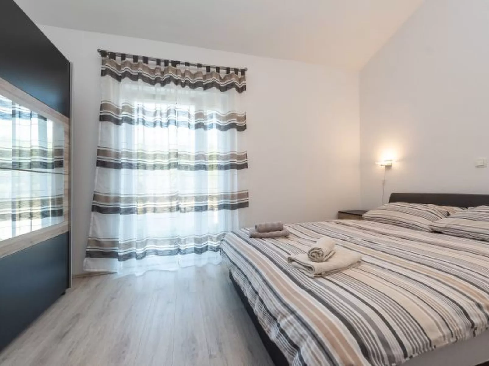 Beachside Holiday House Anamarija - Image-tags.info