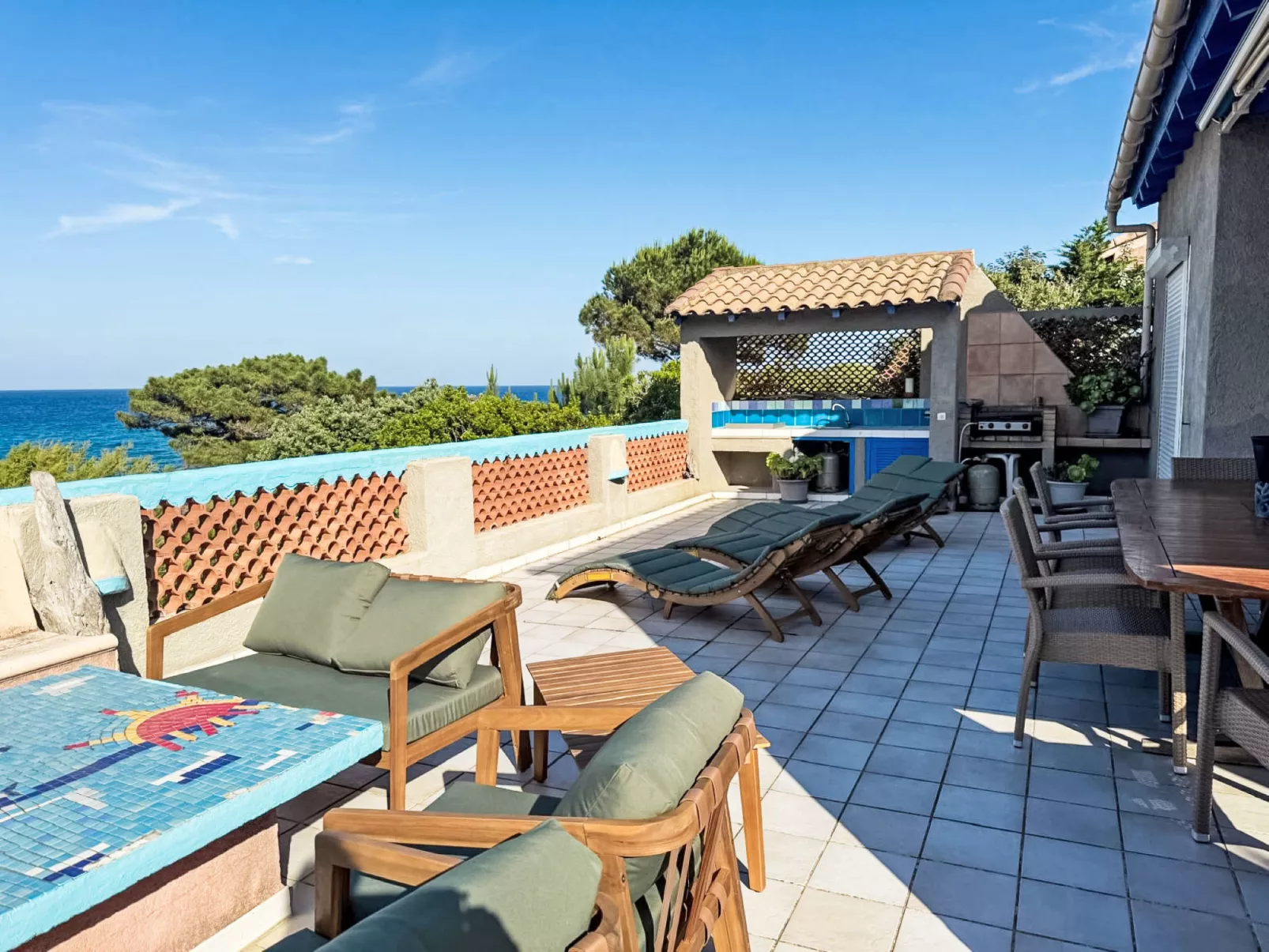 Haut Casa Blue - Buiten