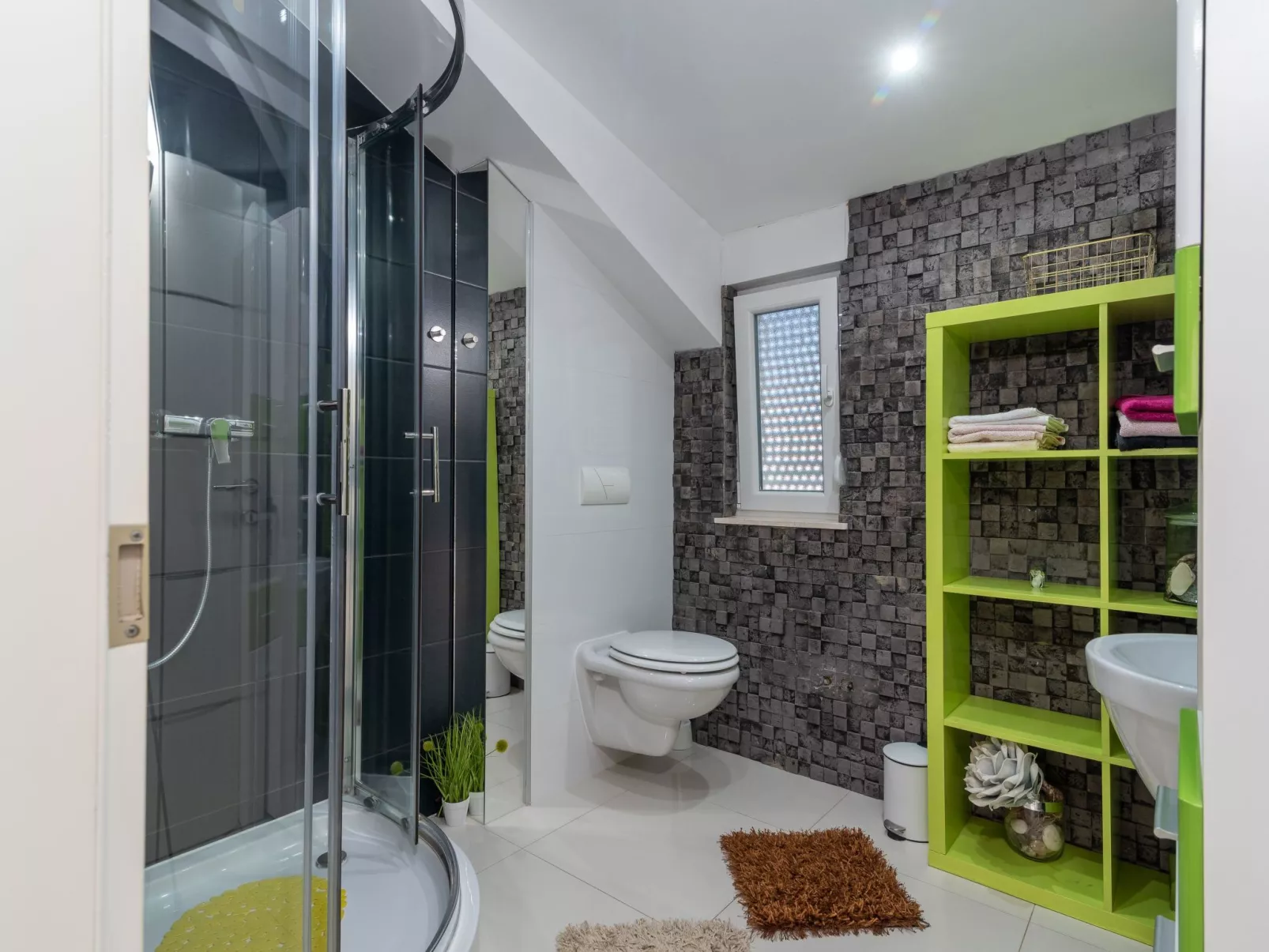 Moderne Ferienwohnung mit Gartennutzung, einem g - Image-tags.info