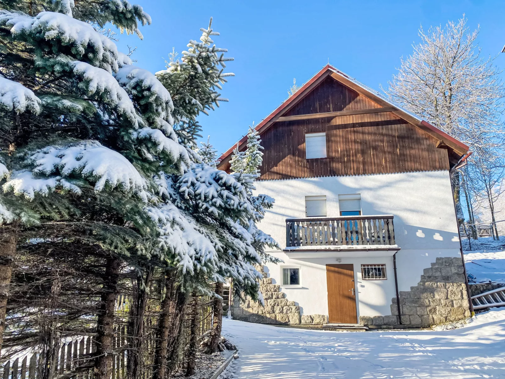 Holiday home in the Giant Mountains - Buiten