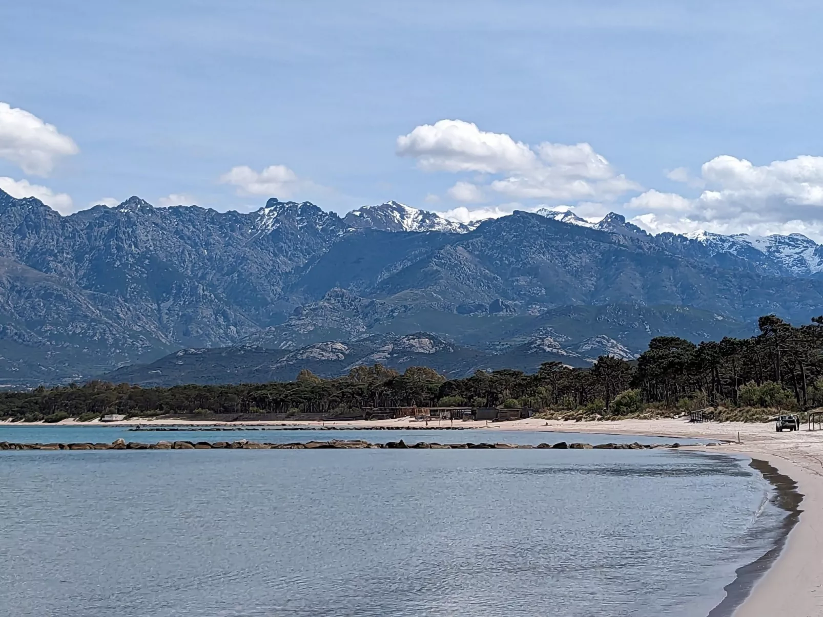 Ruhige Wohnung Panoramablick auf Meer und Berge - Buiten